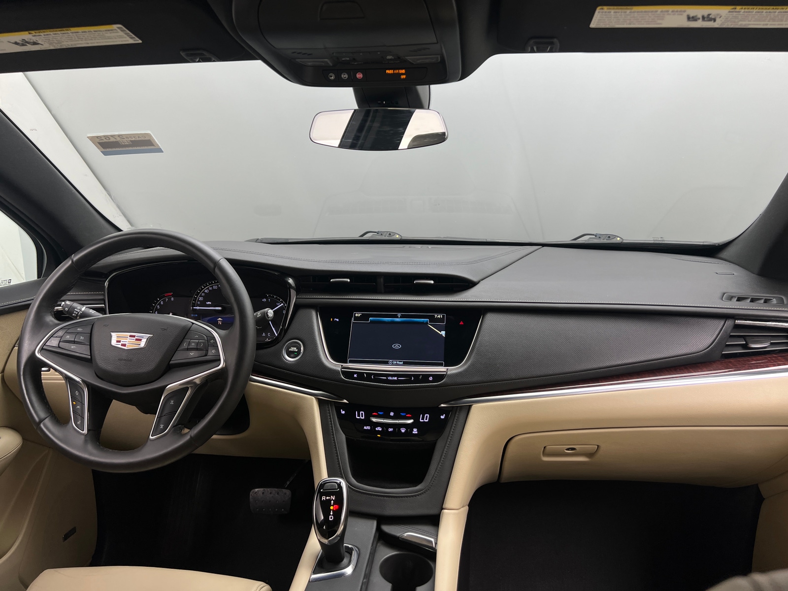 Thumbnail: 2017 Cadillac XT5 - 2