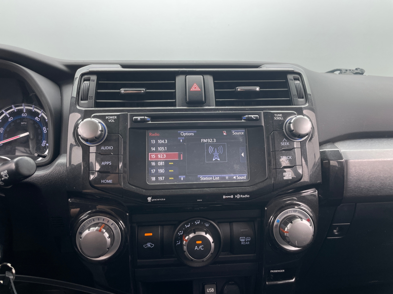 Thumbnail: 2019 Toyota 4Runner - 3