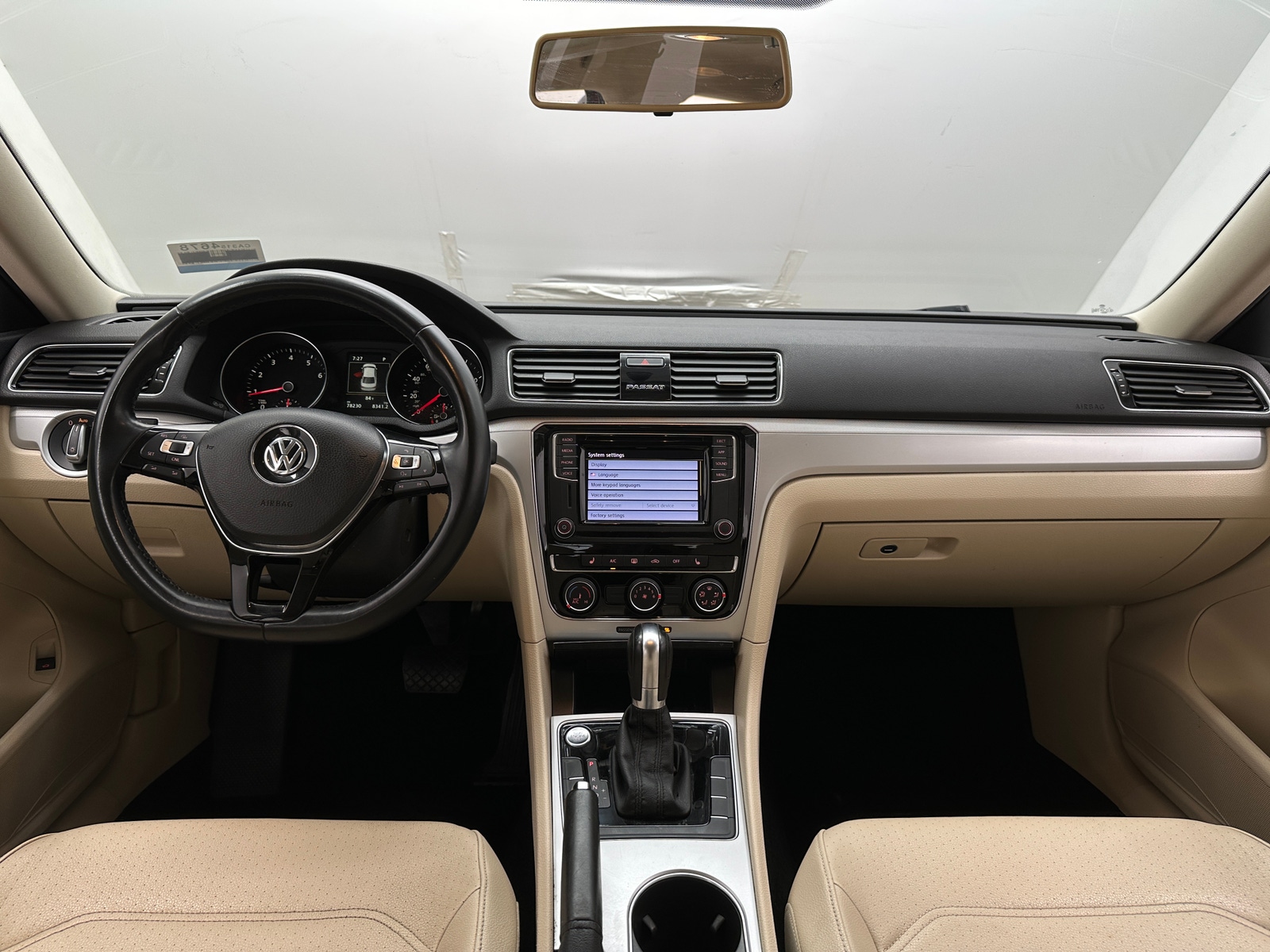 Thumbnail: 2019 Volkswagen Passat - 2