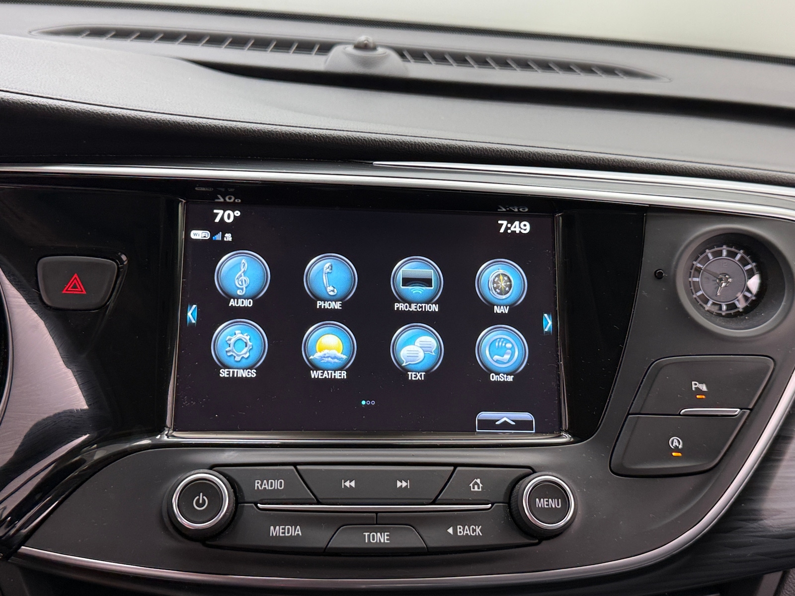 Thumbnail: 2020 Buick Envision - 3