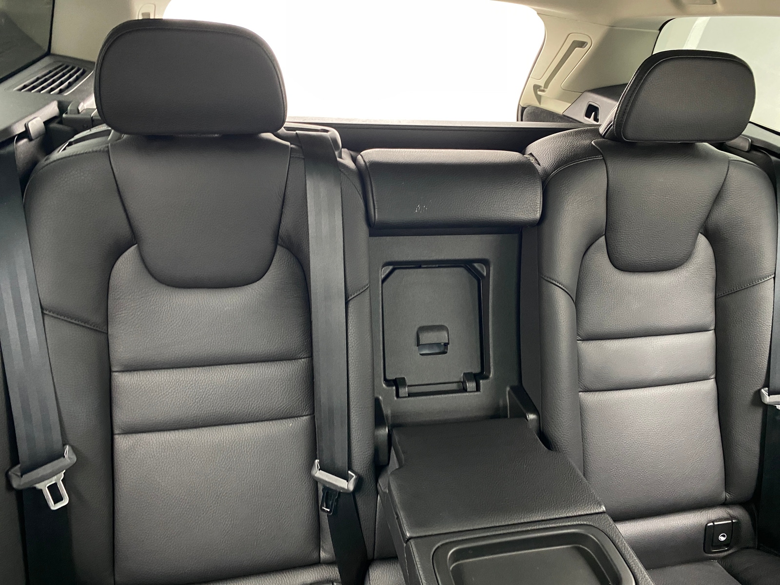 Thumbnail: 2020 Volvo V60 - 5