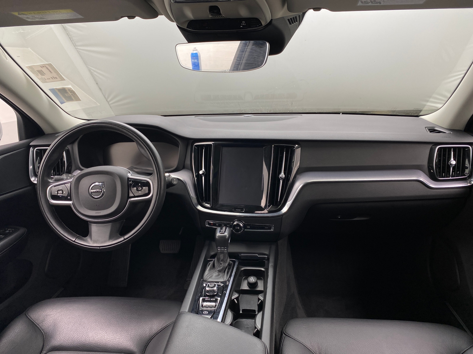 Thumbnail: 2020 Volvo V60 - 2