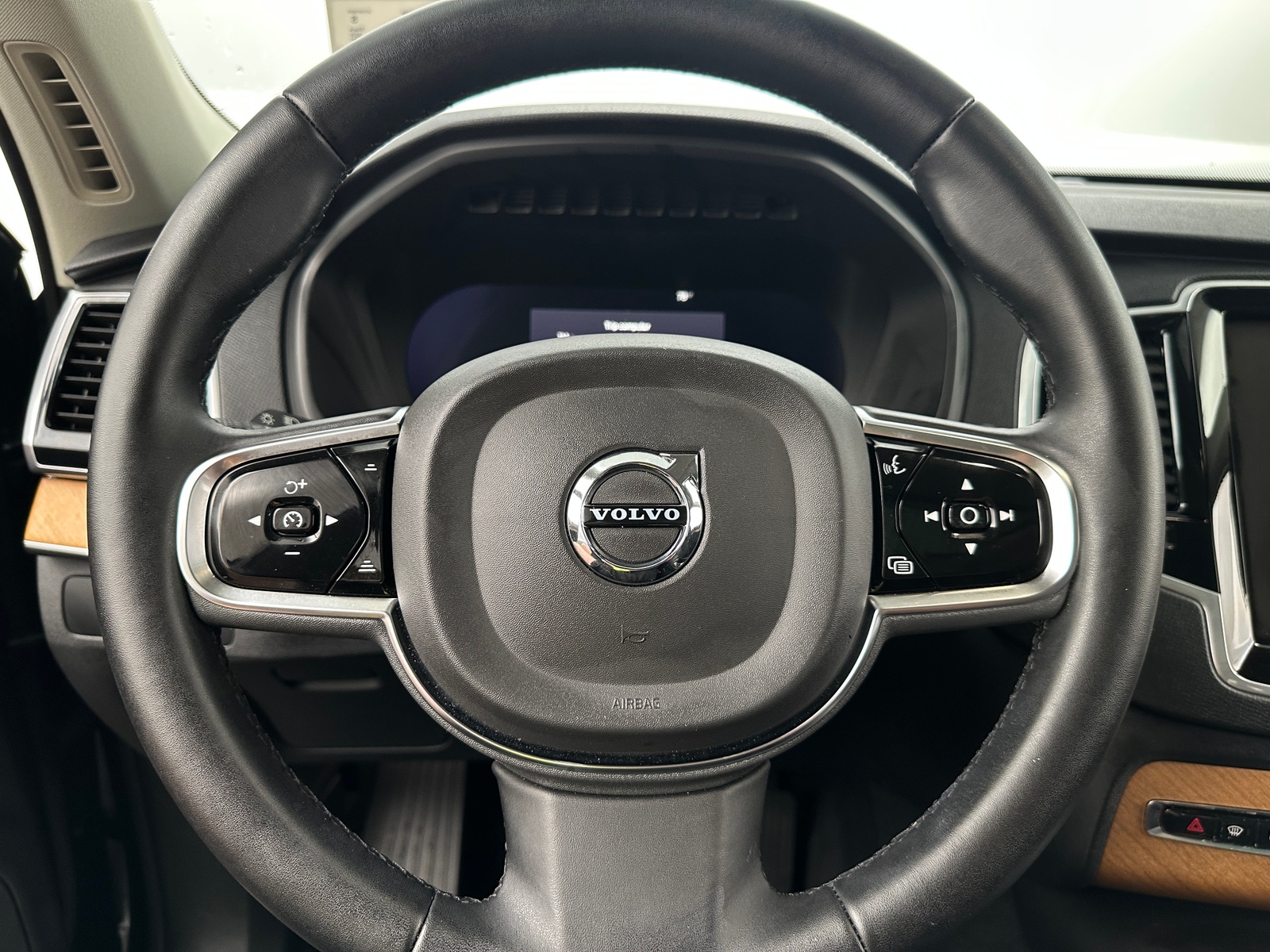 Thumbnail: 2024 Volvo XC90 - 4