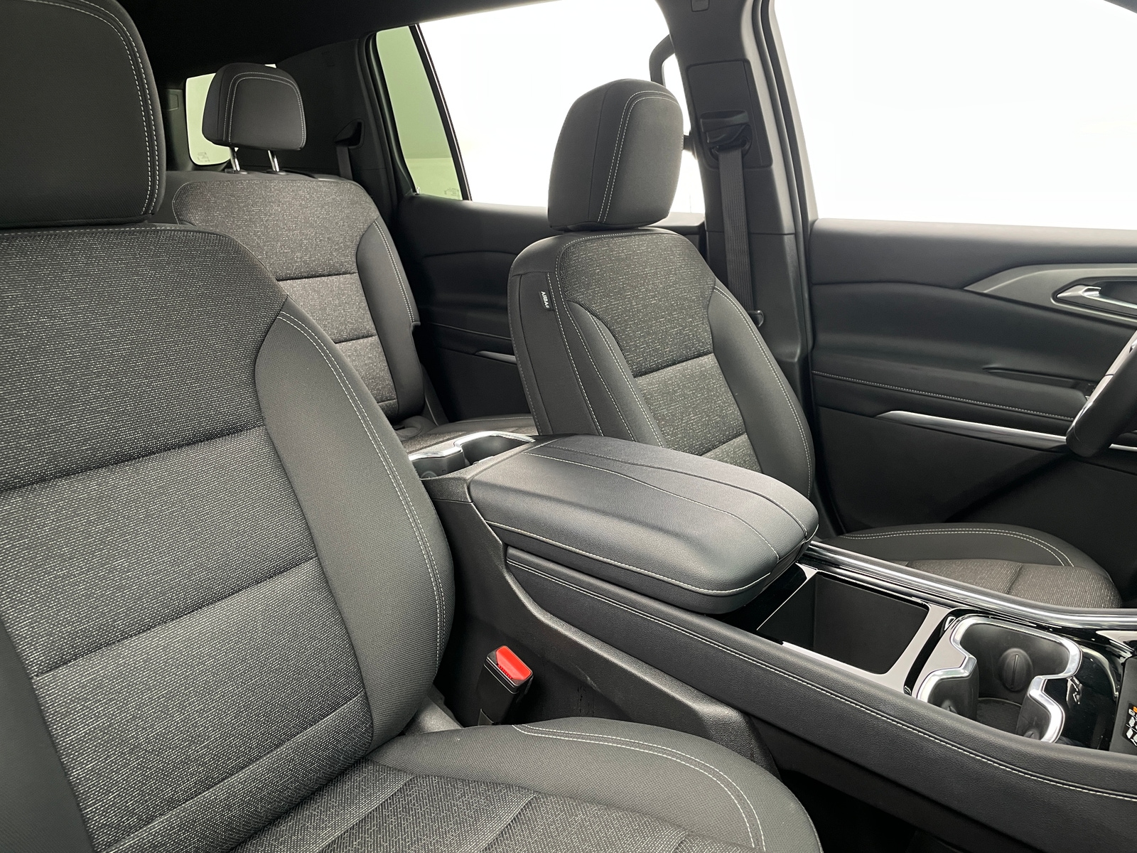 Thumbnail: 2025 Chevrolet Traverse - 2