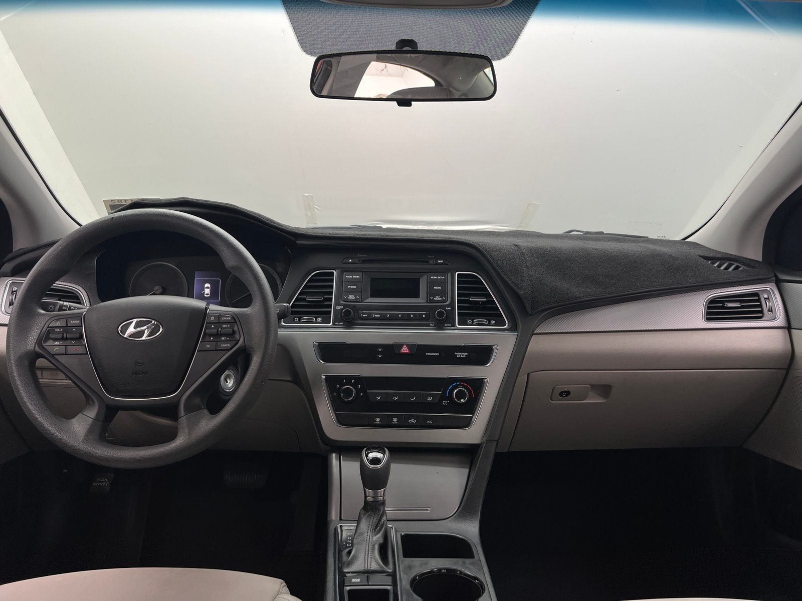 Thumbnail: 2015 Hyundai Sonata - 3