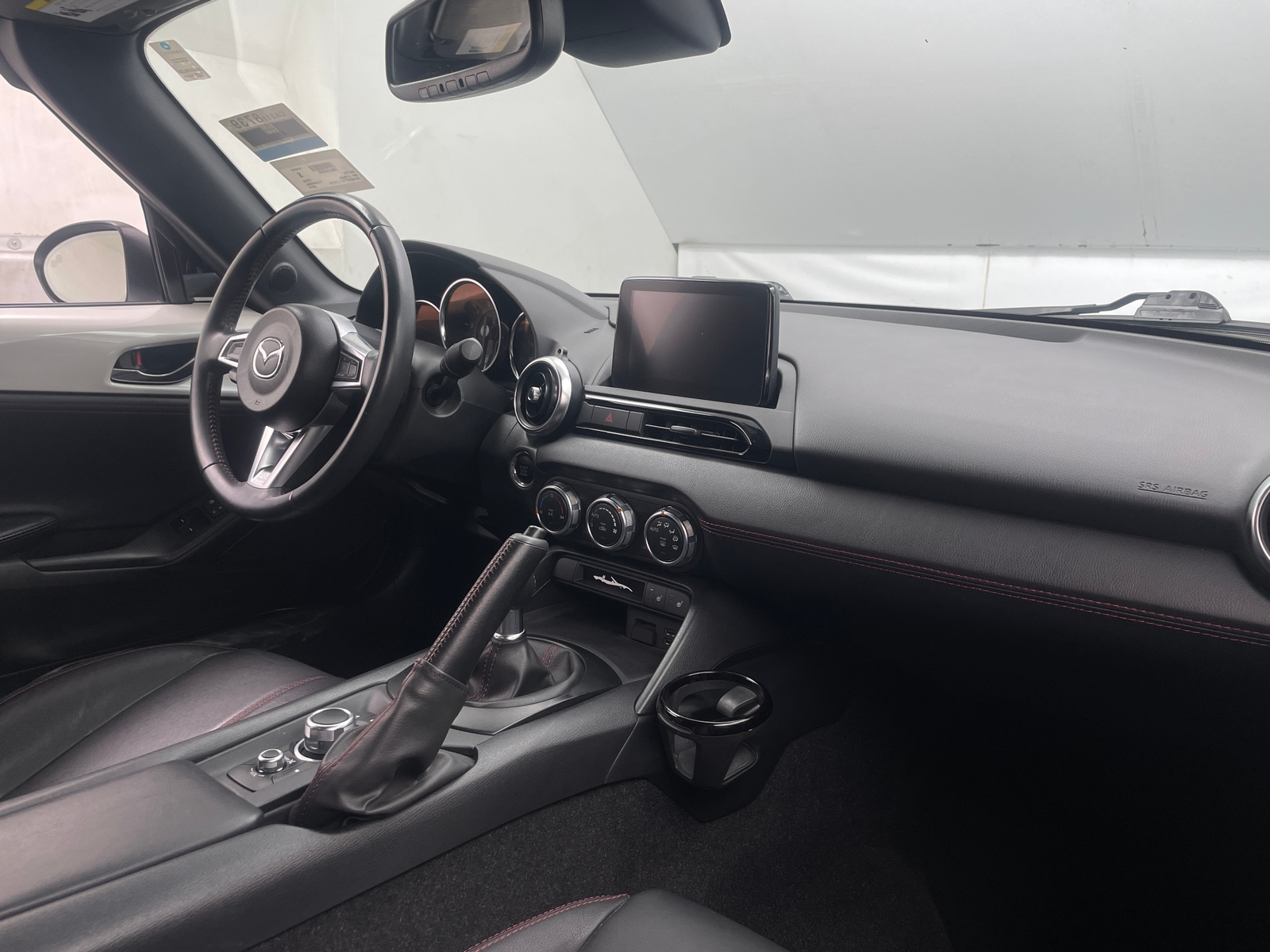 Thumbnail: 2019 Mazda MX-5 Miata - 2