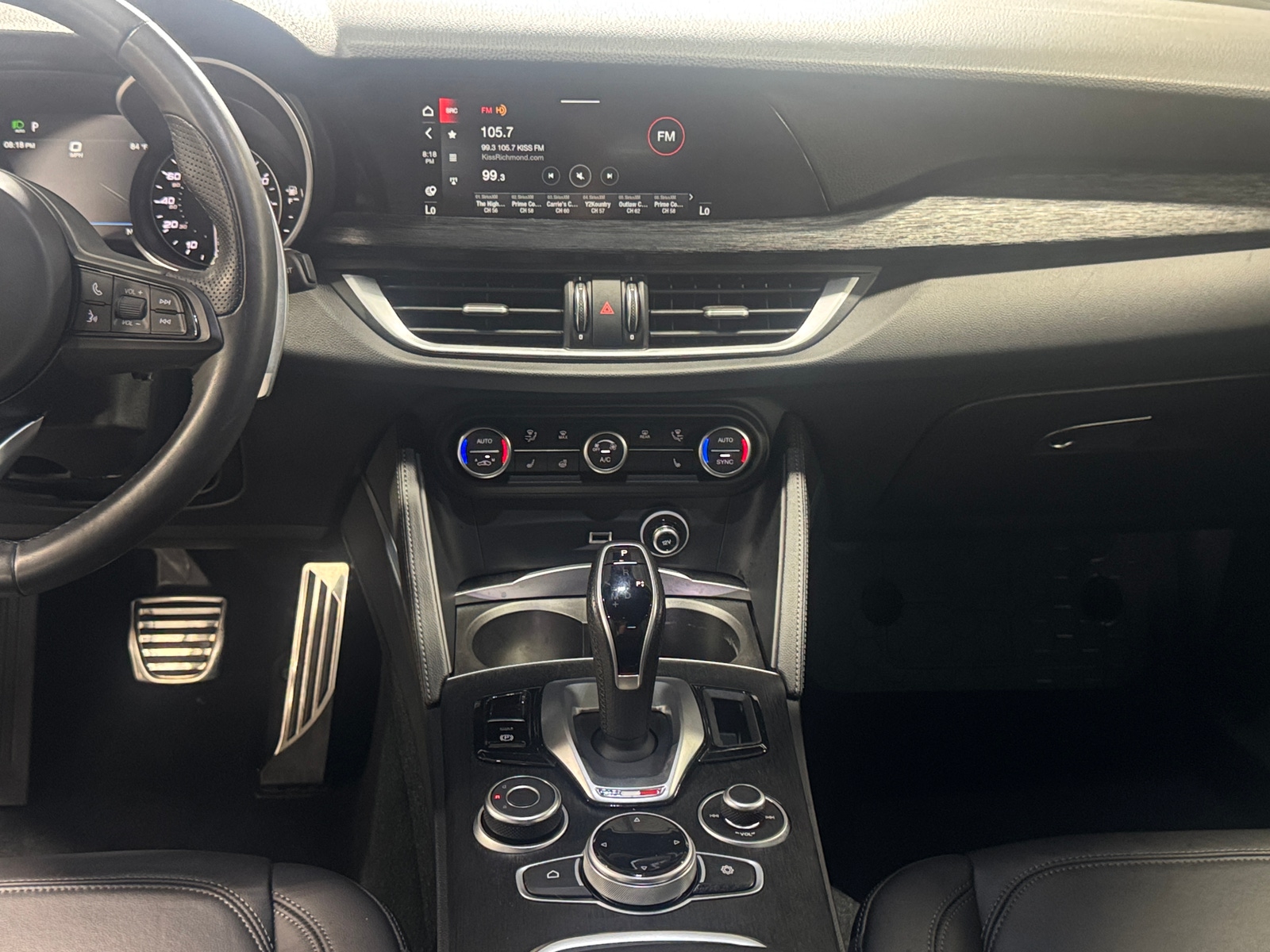 Thumbnail: 2022 Alfa Romeo Stelvio - 3