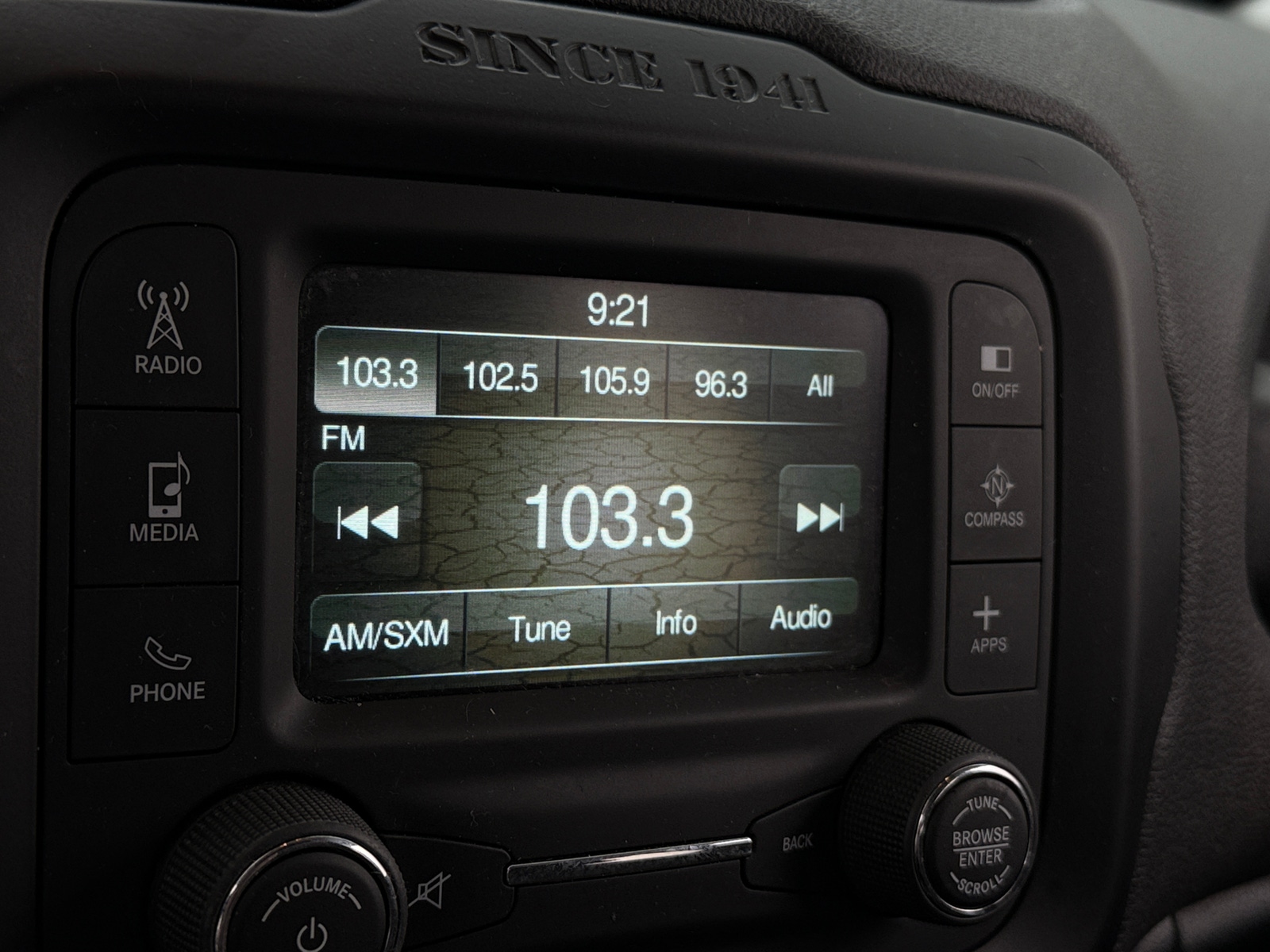 Thumbnail: 2017 Jeep Renegade - 4