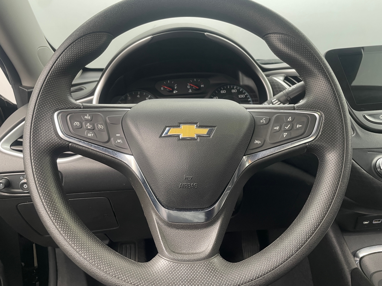 Thumbnail: 2024 Chevrolet Malibu - 5