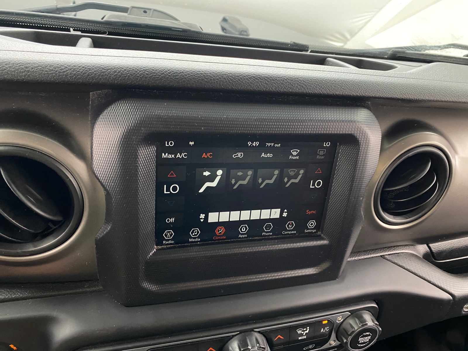 Thumbnail: 2019 Jeep Wrangler - 4