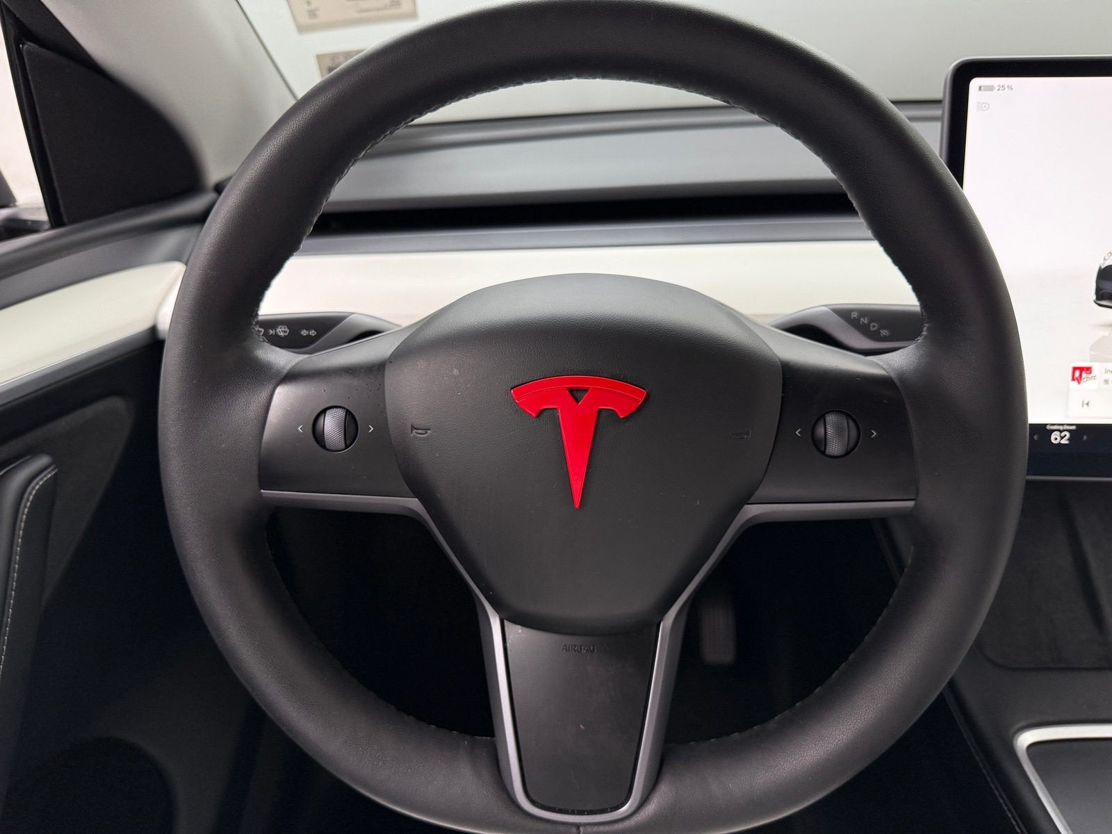 Thumbnail: 2023 Tesla Model Y - 4