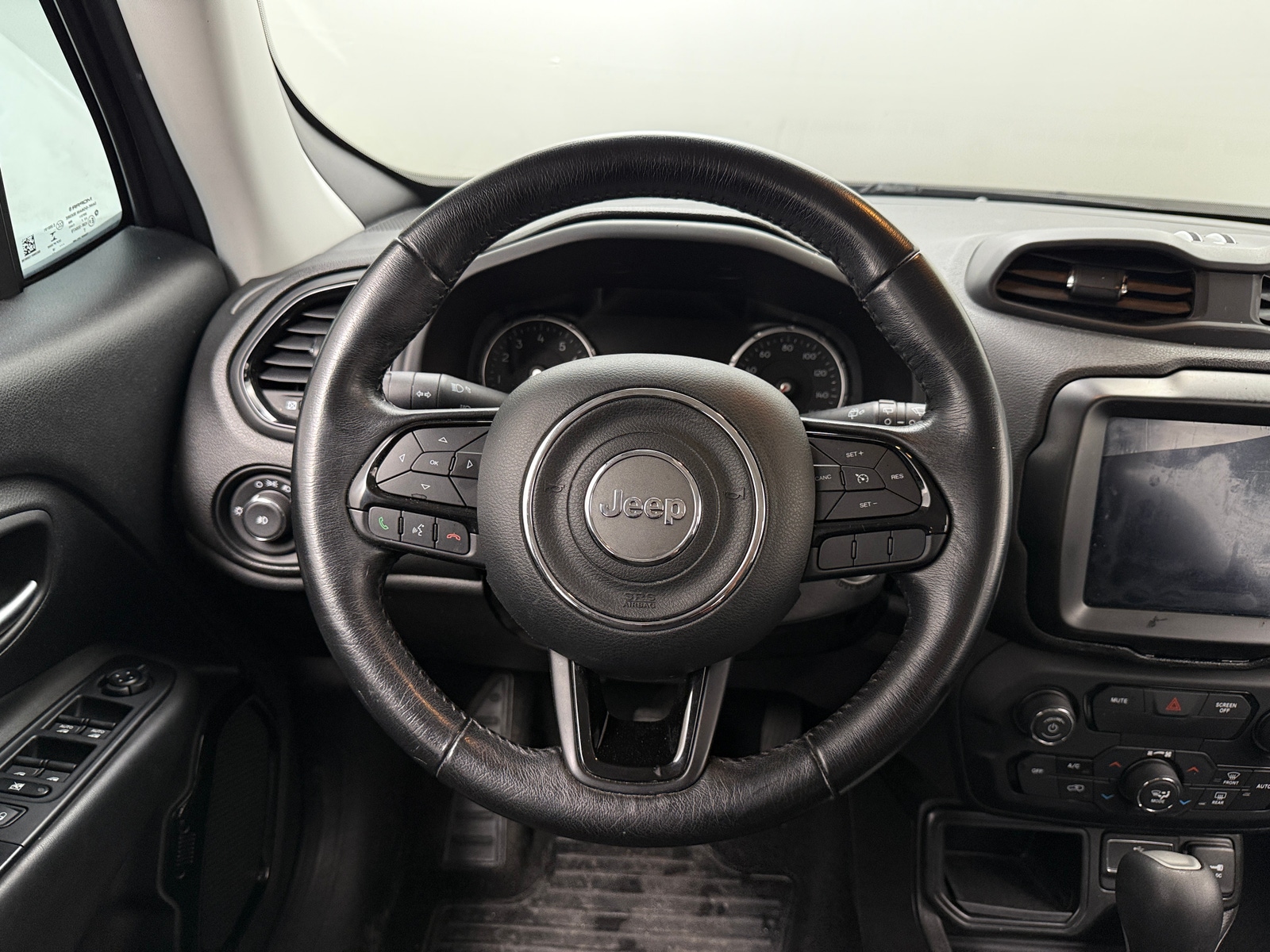 Thumbnail: 2018 Jeep Renegade - 5
