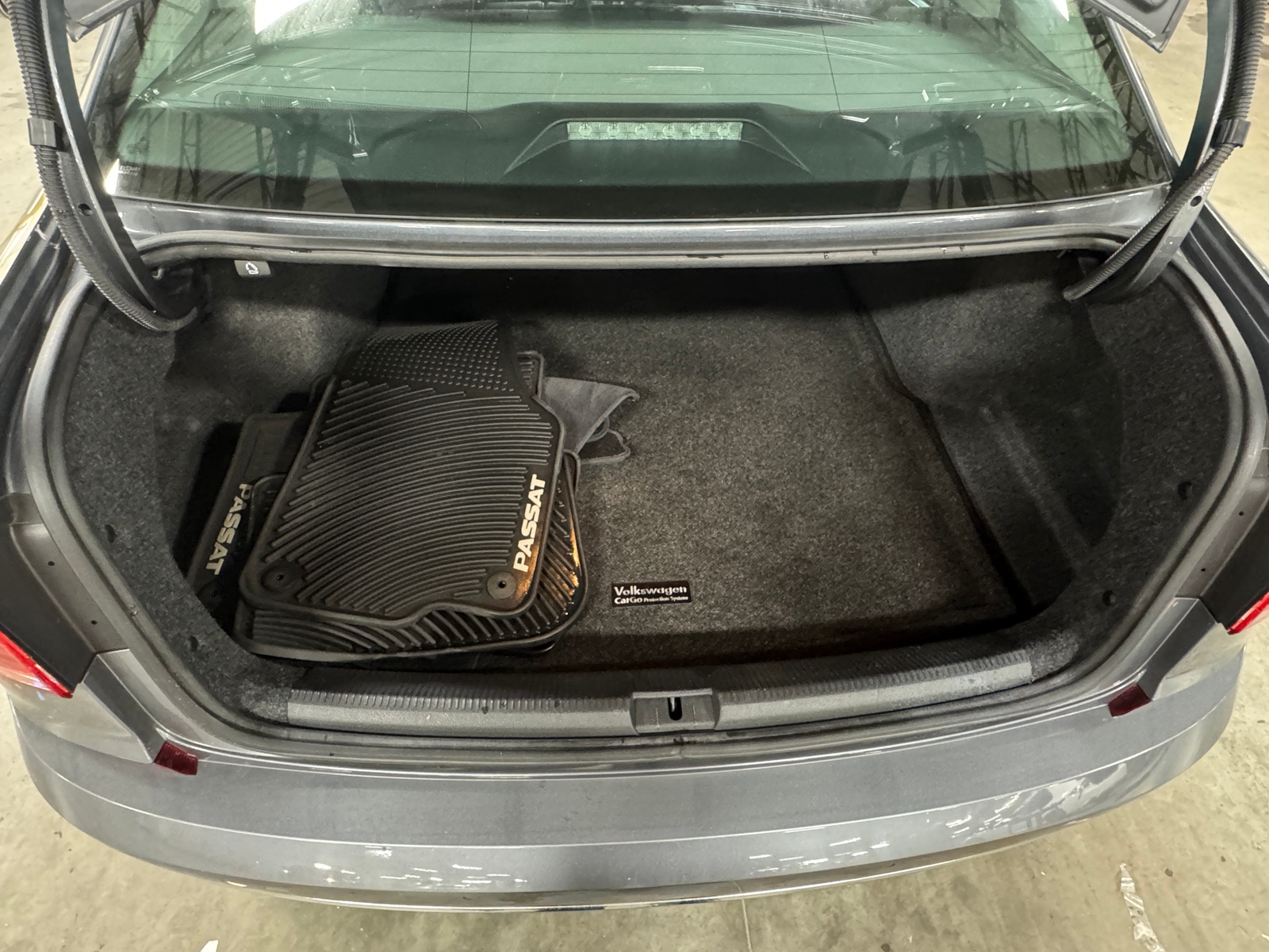 Thumbnail: 2016 Volkswagen Passat - 6