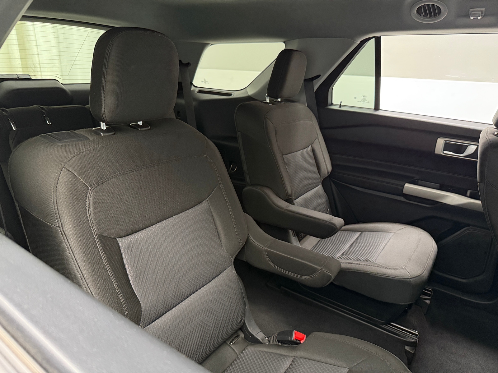 Thumbnail: 2022 Ford Explorer - 6