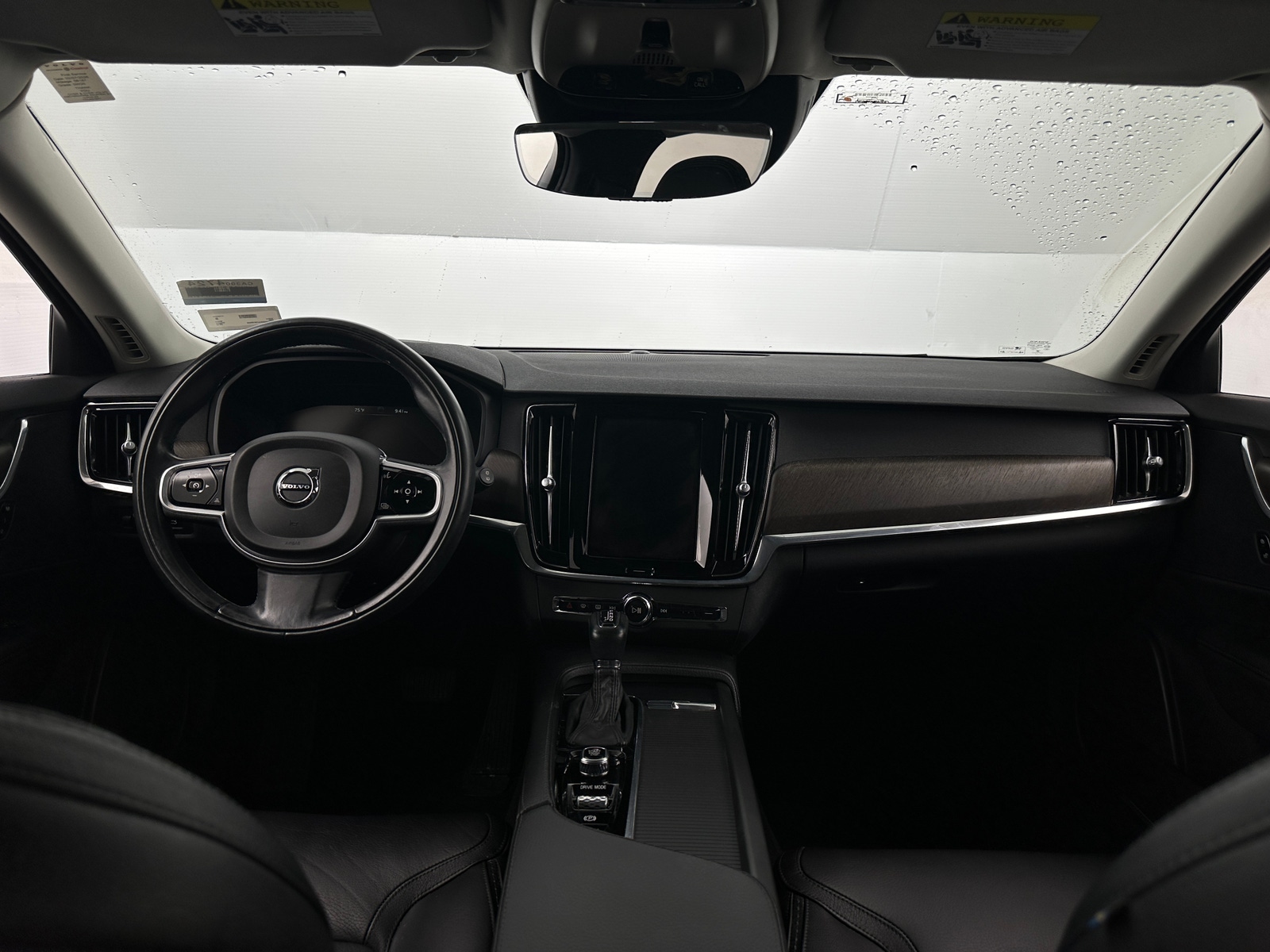Thumbnail: 2018 Volvo V90 - 2
