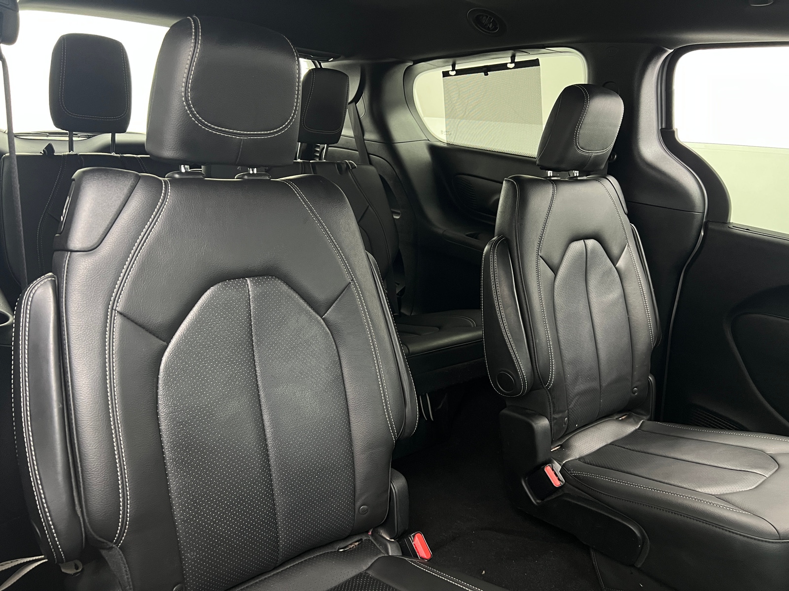 Thumbnail: 2018 Chrysler Pacifica - 5
