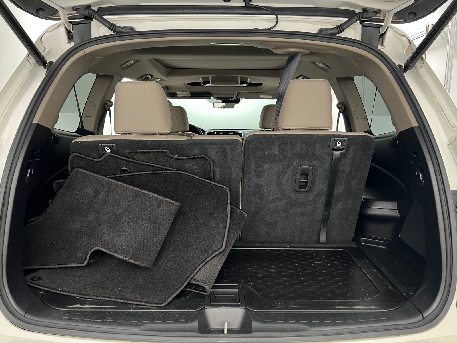 Thumbnail: 2019 Honda Pilot - 6