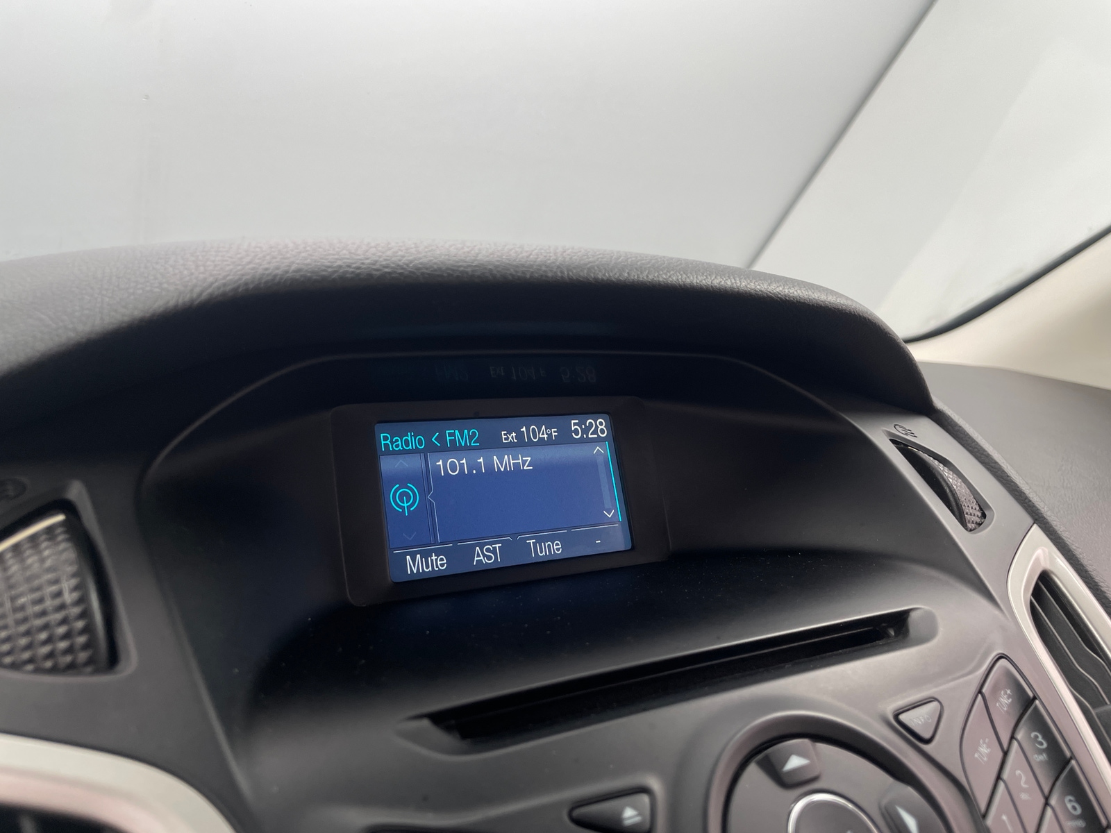 Thumbnail: 2014 Ford Focus - 4
