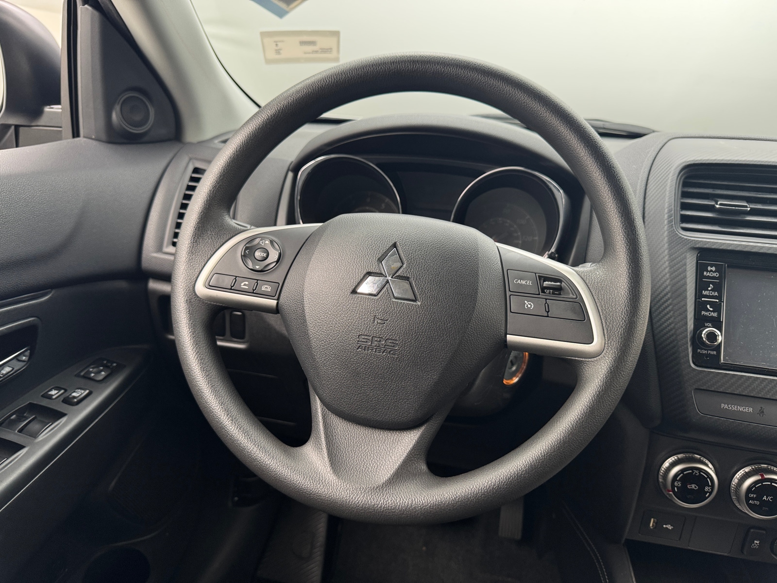 Thumbnail: 2024 Mitsubishi Outlander Sport - 5