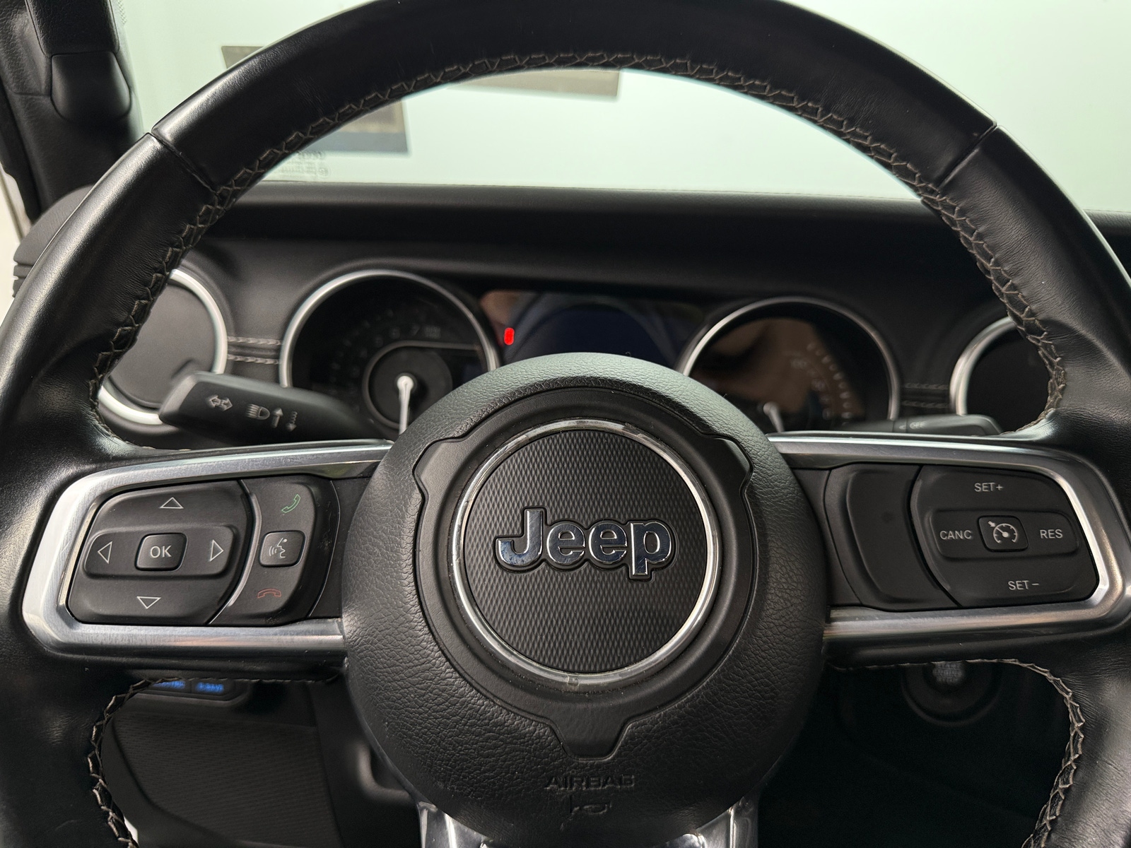 Thumbnail: 2022 Jeep Wrangler - 4
