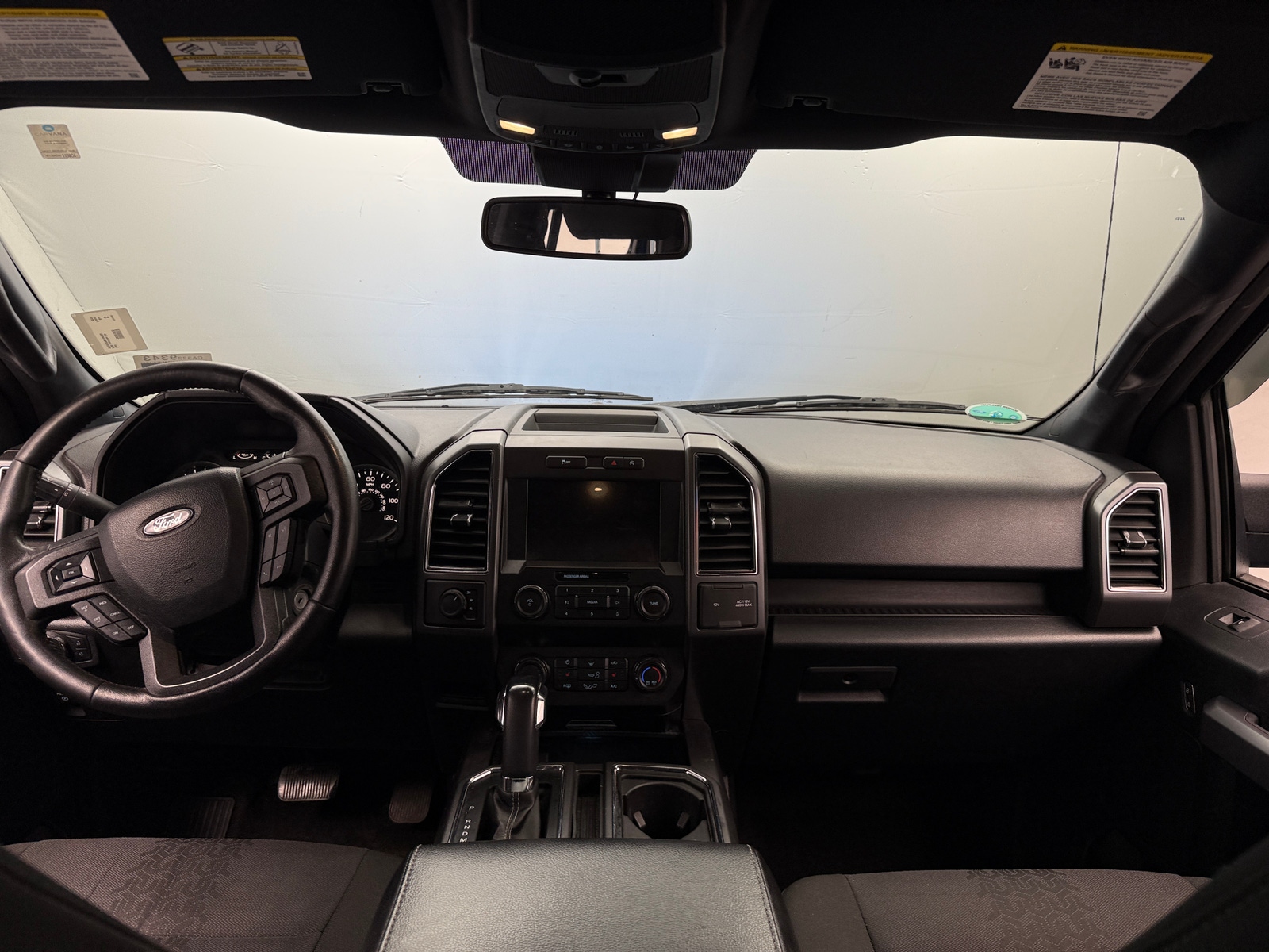 Thumbnail: 2019 Ford Econoline - 3