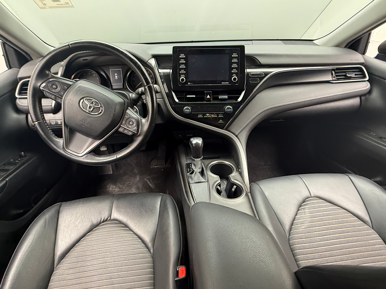 Thumbnail: 2021 Toyota Camry - 3