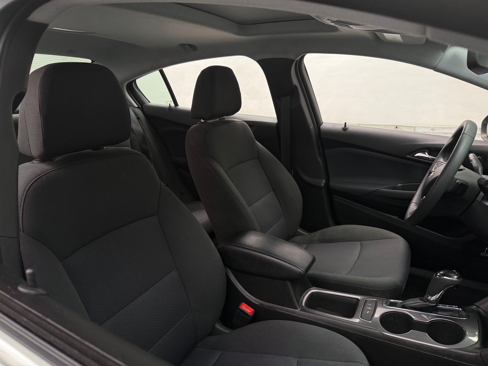 Thumbnail: 2019 Chevrolet Cruze - 2