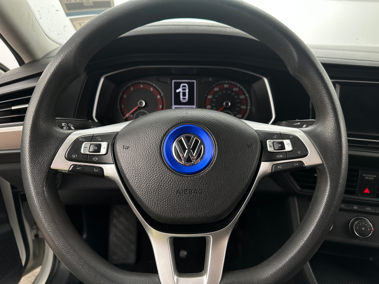 Thumbnail: 2019 Volkswagen Jetta - 5