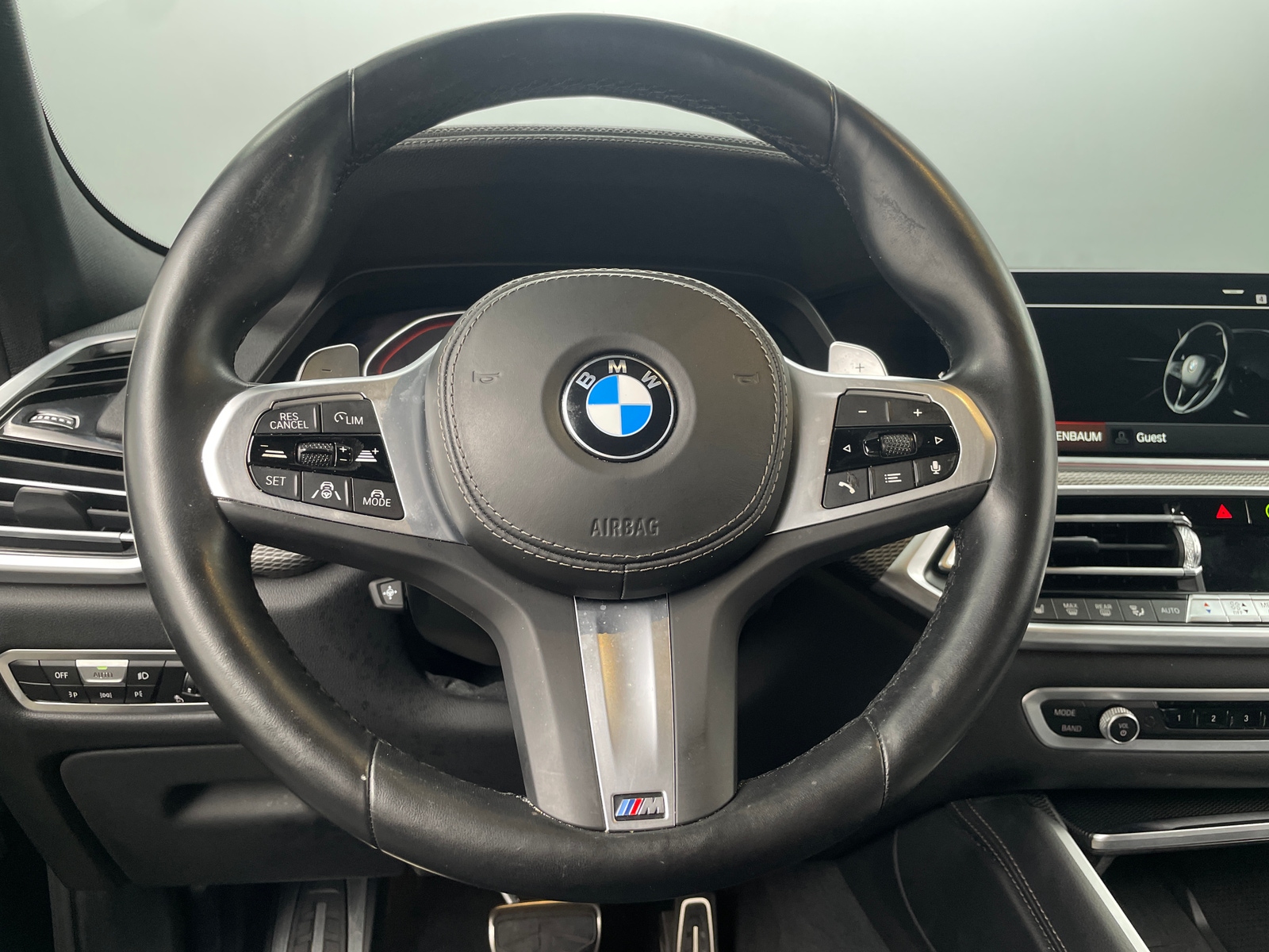 Thumbnail: 2022 BMW X6 - 4