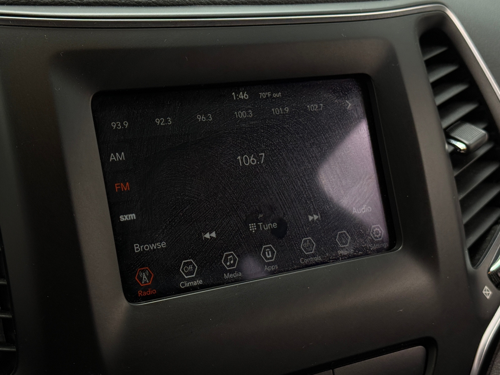 Thumbnail: 2019 Jeep Cherokee - 4