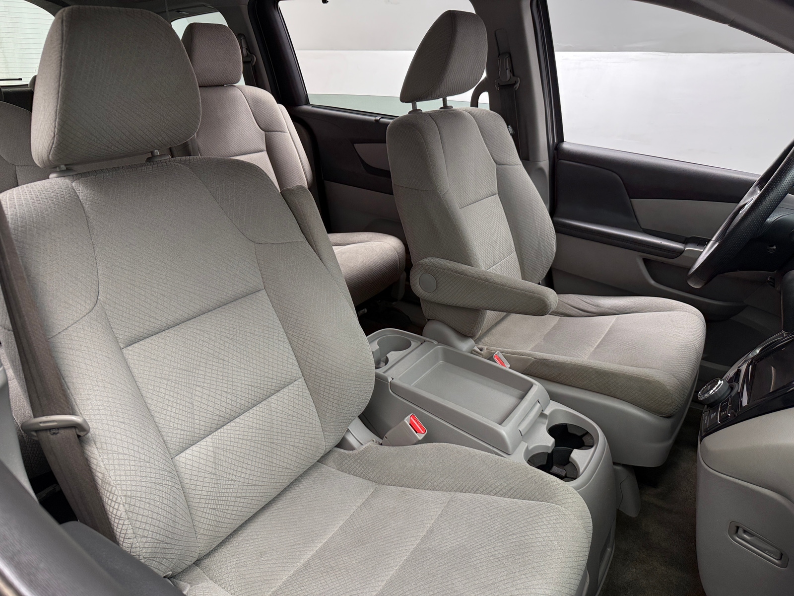 Thumbnail: 2015 Honda Odyssey - 2