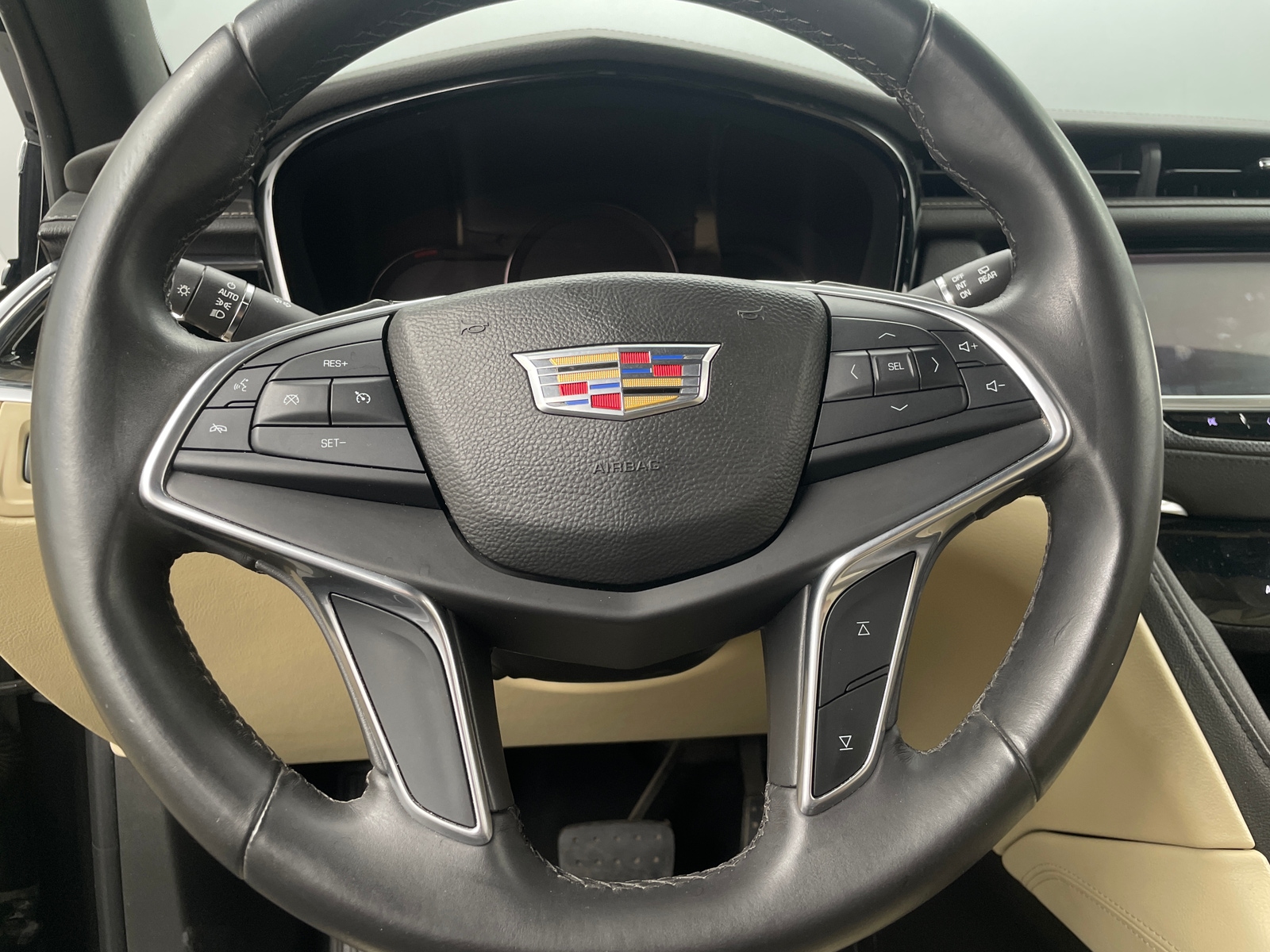 Thumbnail: 2017 Cadillac XT5 - 5