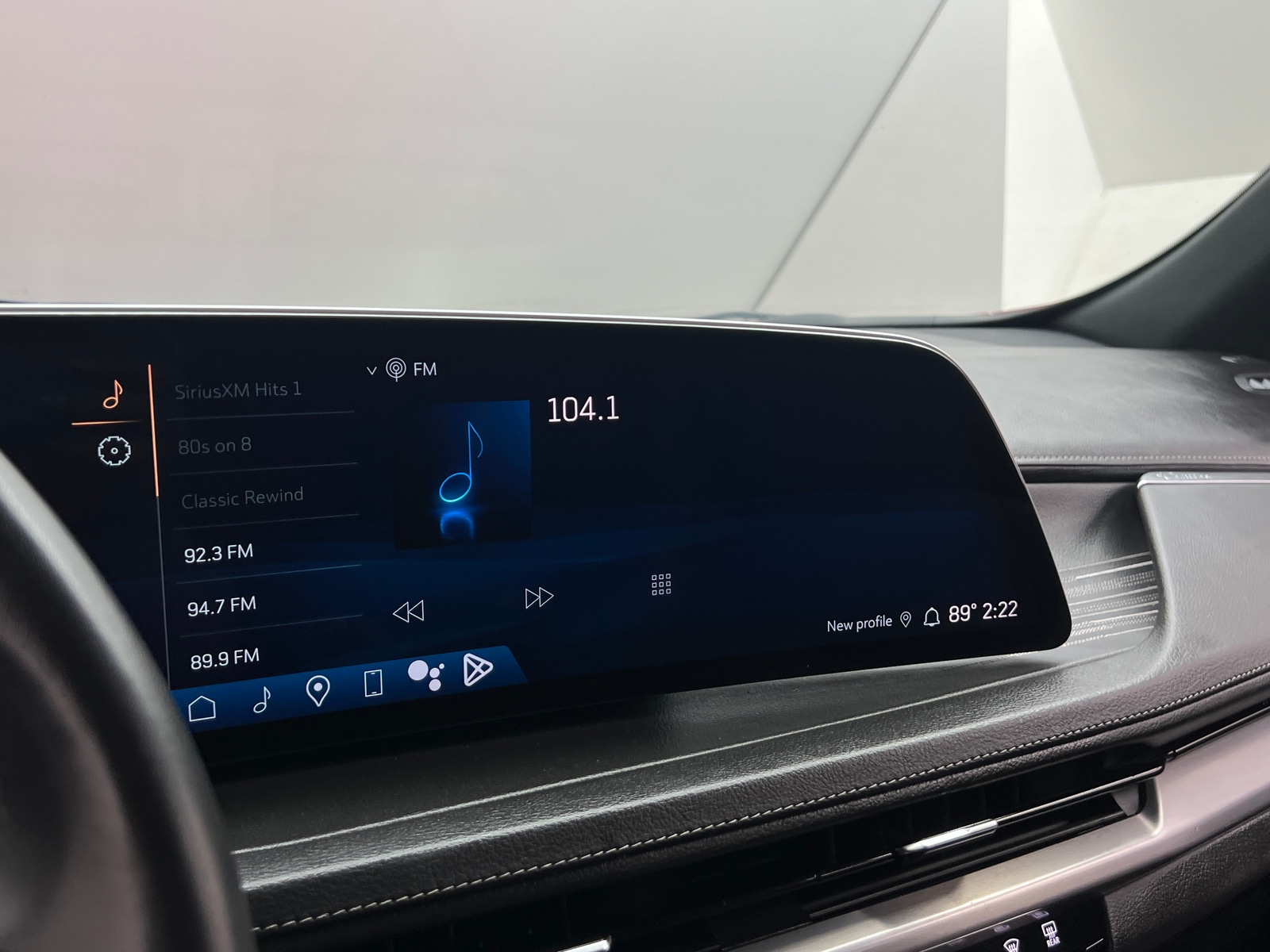 Thumbnail: 2024 Cadillac XT4 - 3