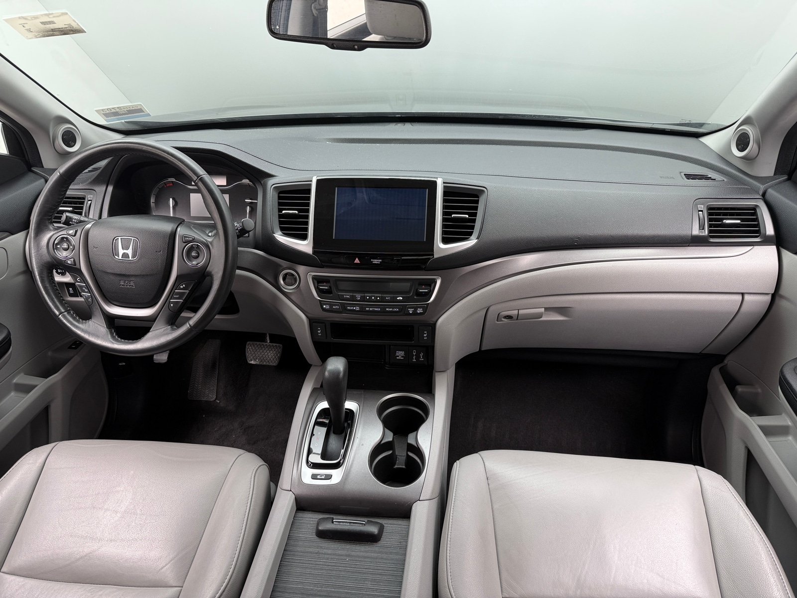 Thumbnail: 2017 Honda Pilot - 2
