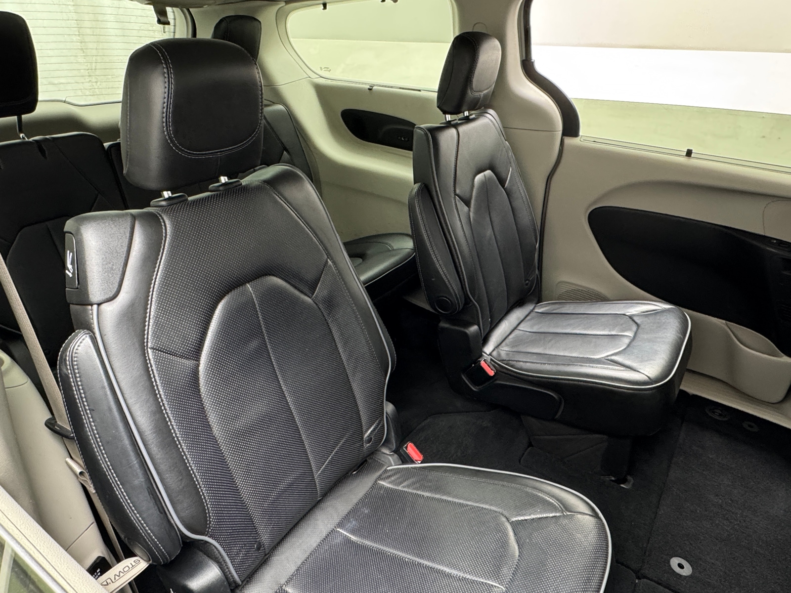 Thumbnail: 2020 Chrysler Pacifica - 5