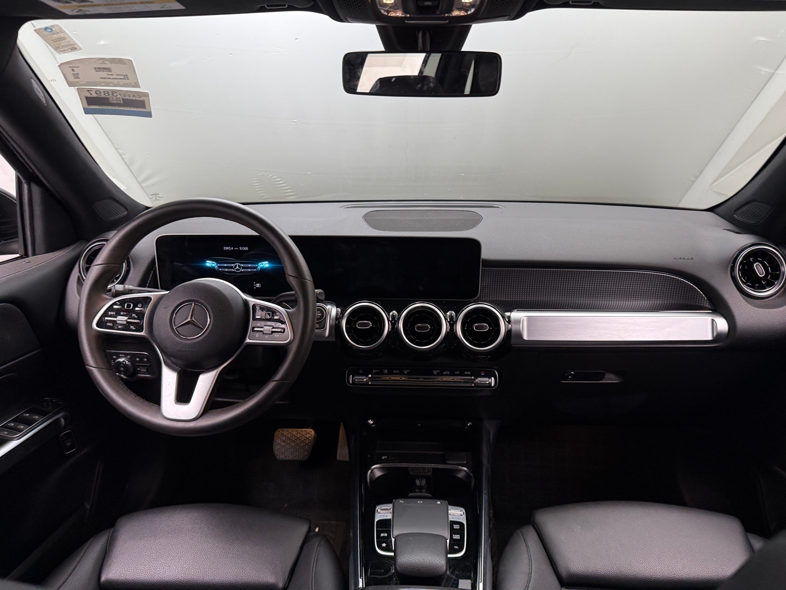 Thumbnail: 2020 Mercedes-Benz GLB - 2