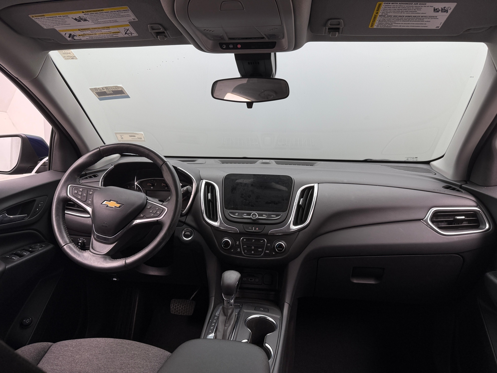 Thumbnail: 2022 Chevrolet Equinox - 3