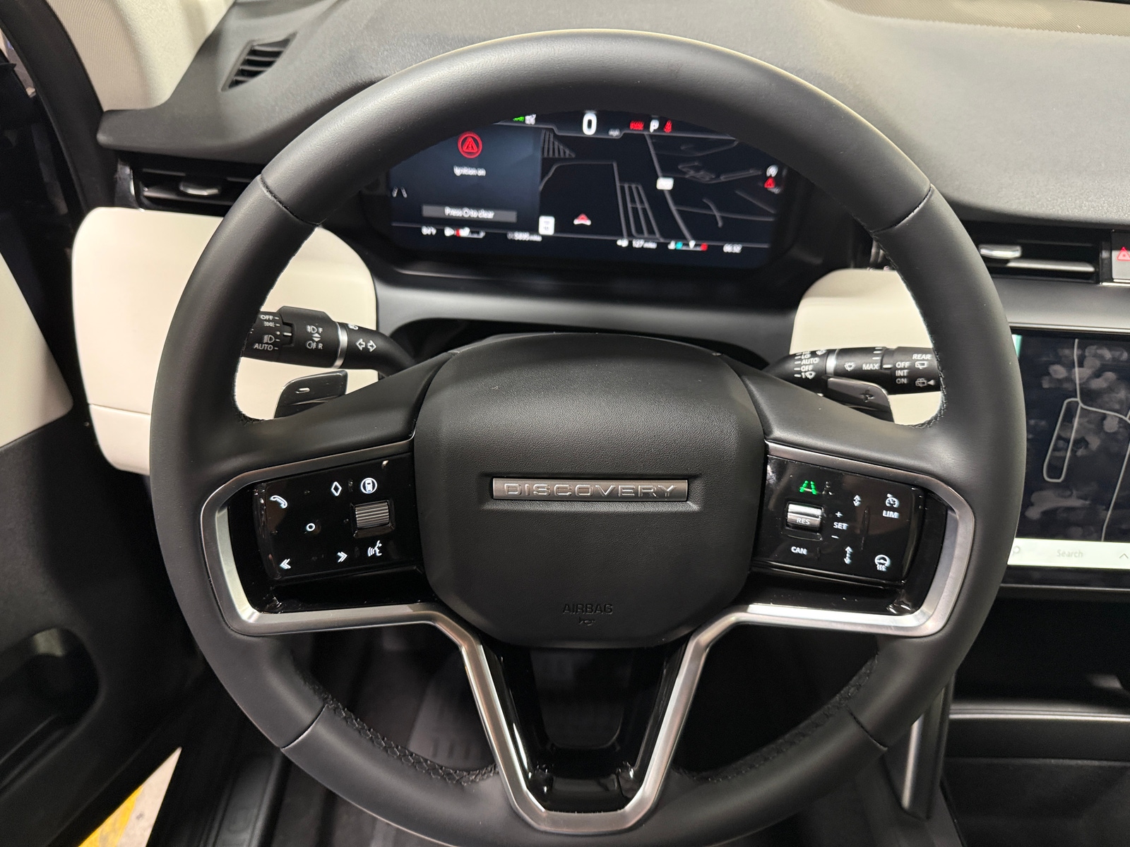 Thumbnail: 2025 Land Rover Discovery Sport - 4