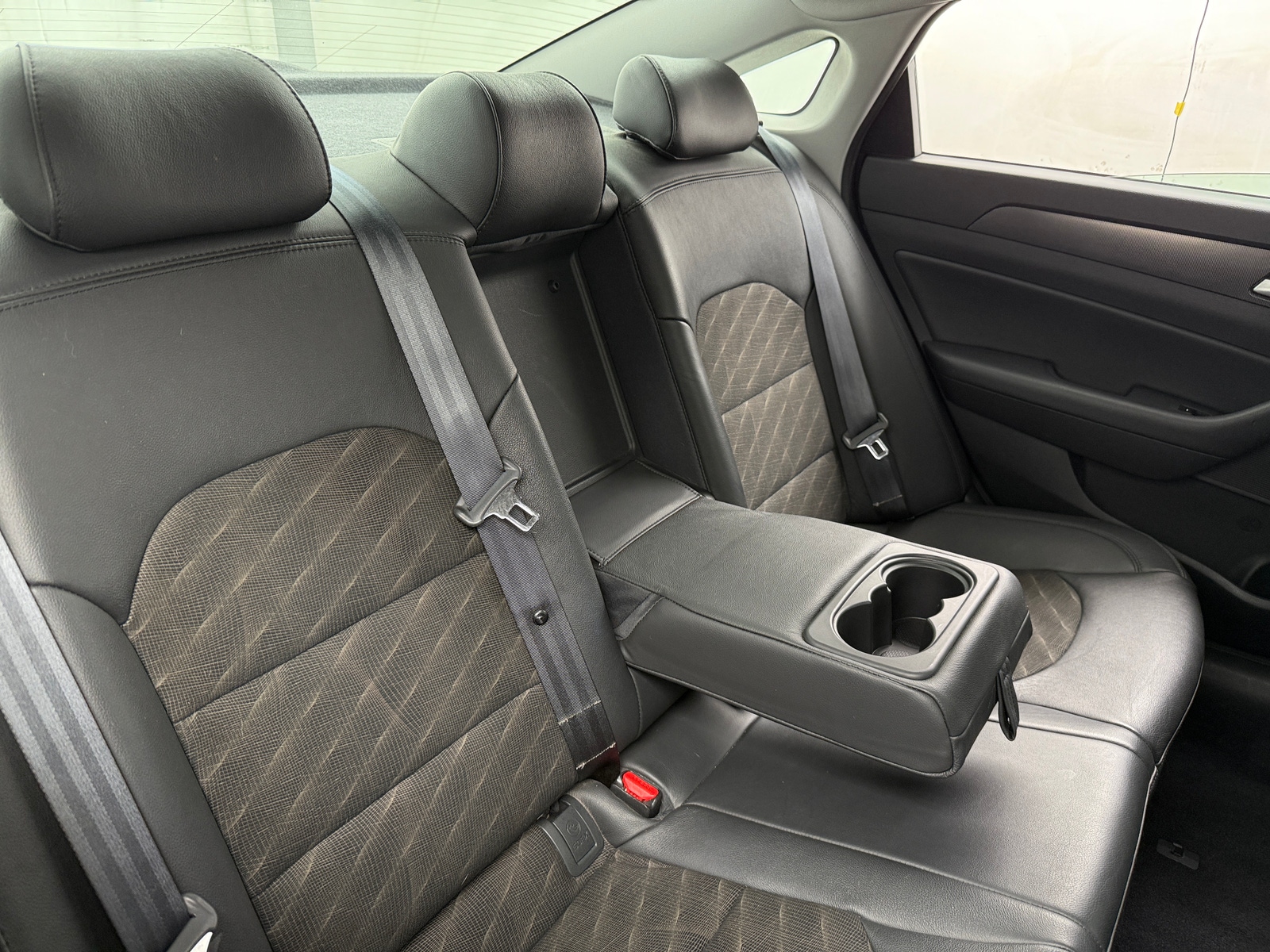 Thumbnail: 2015 Hyundai Sonata - 6