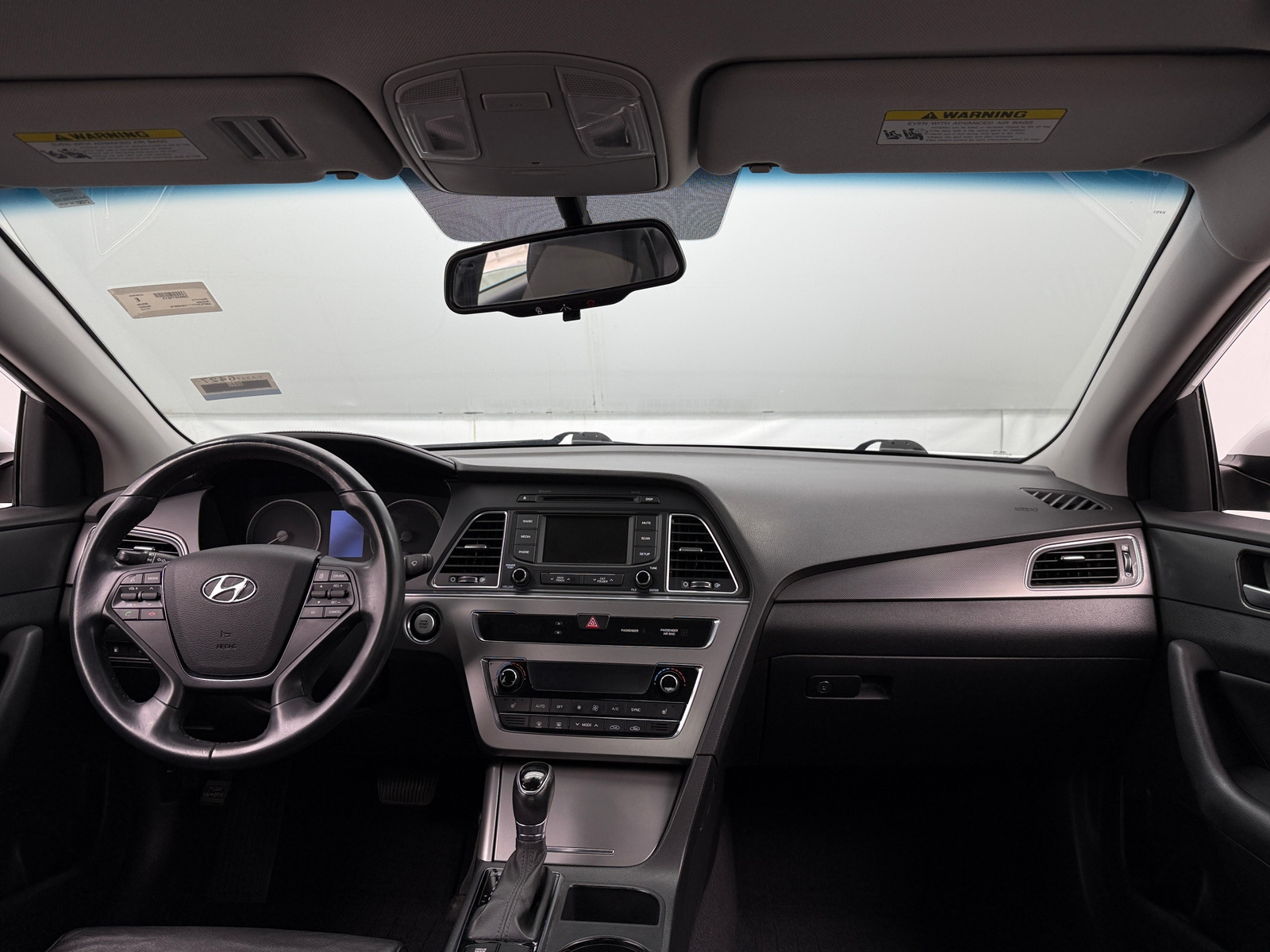 Thumbnail: 2015 Hyundai Sonata - 3