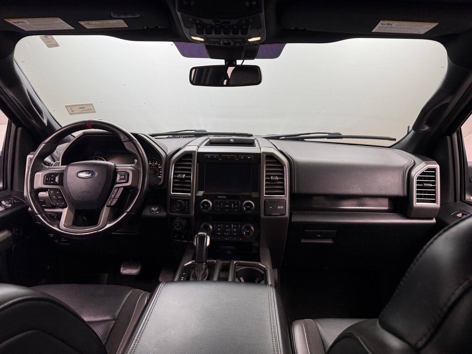 Thumbnail: 2019 Ford Econoline - 3