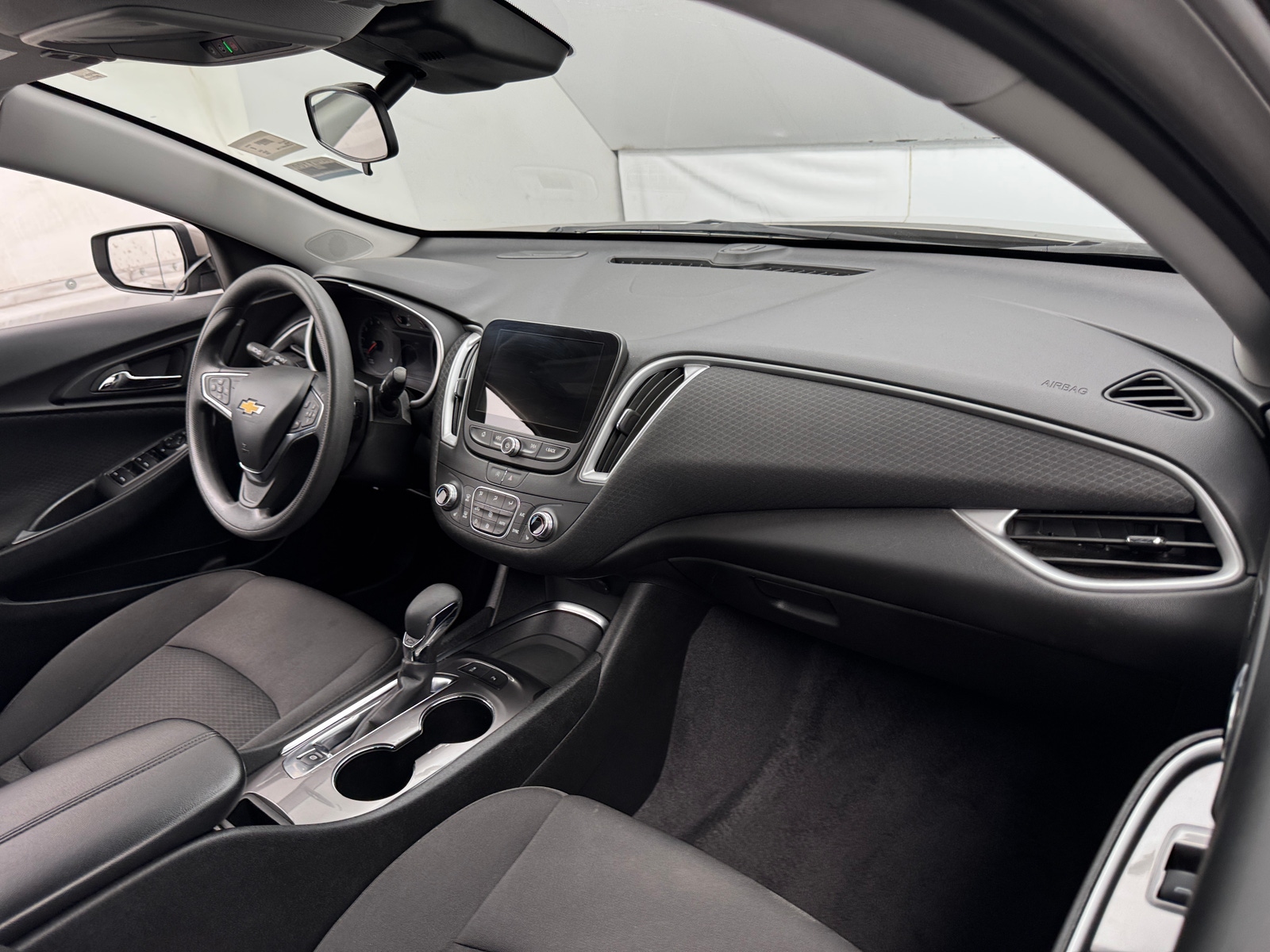 Thumbnail: 2024 Chevrolet Malibu - 3