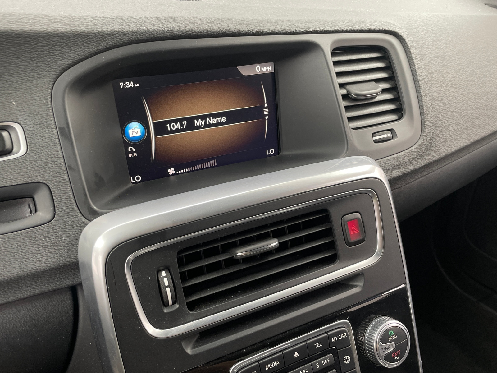 Thumbnail: 2017 Volvo V60 - 3