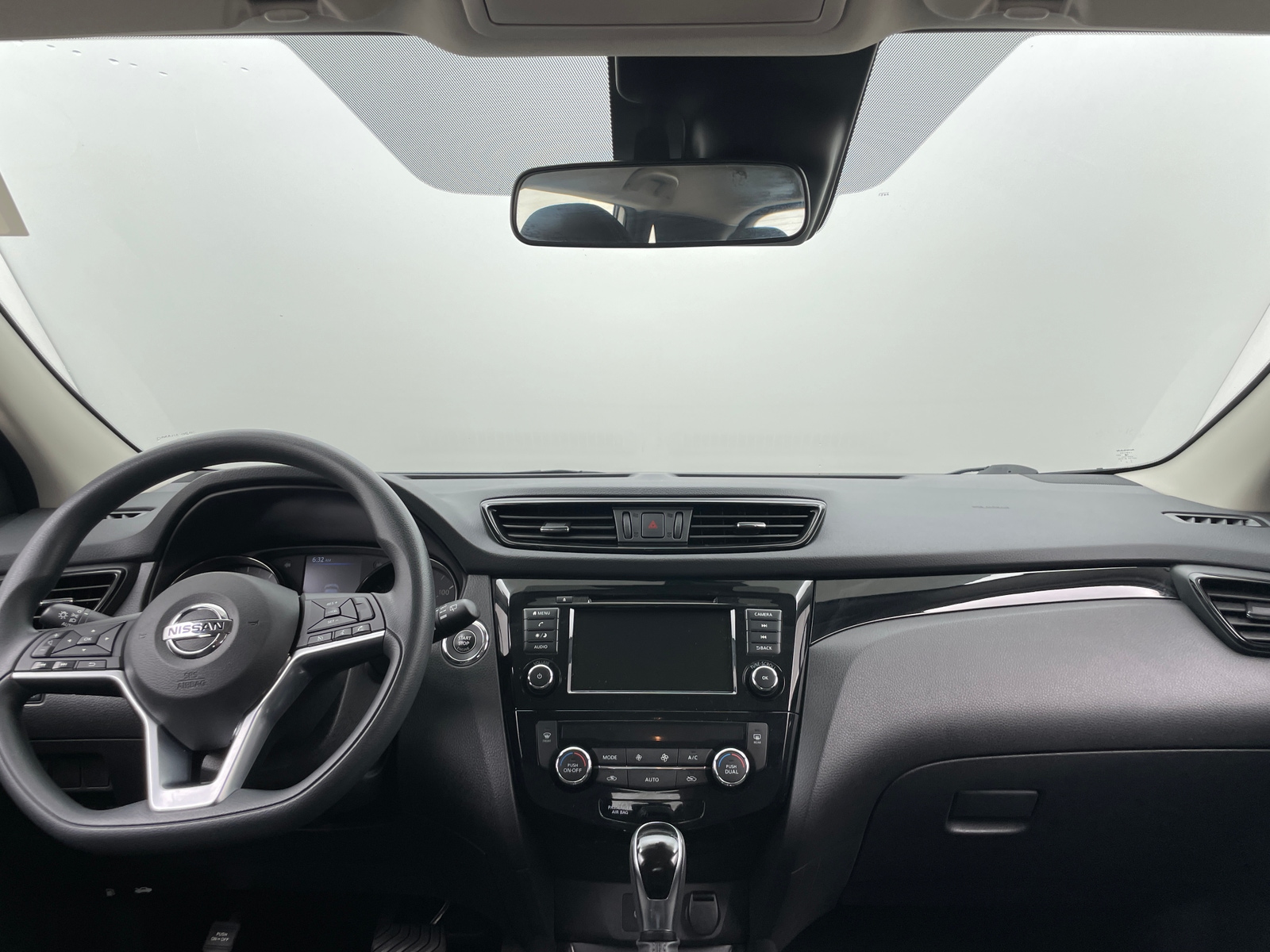 Thumbnail: 2020 Nissan Rogue Sport - 3