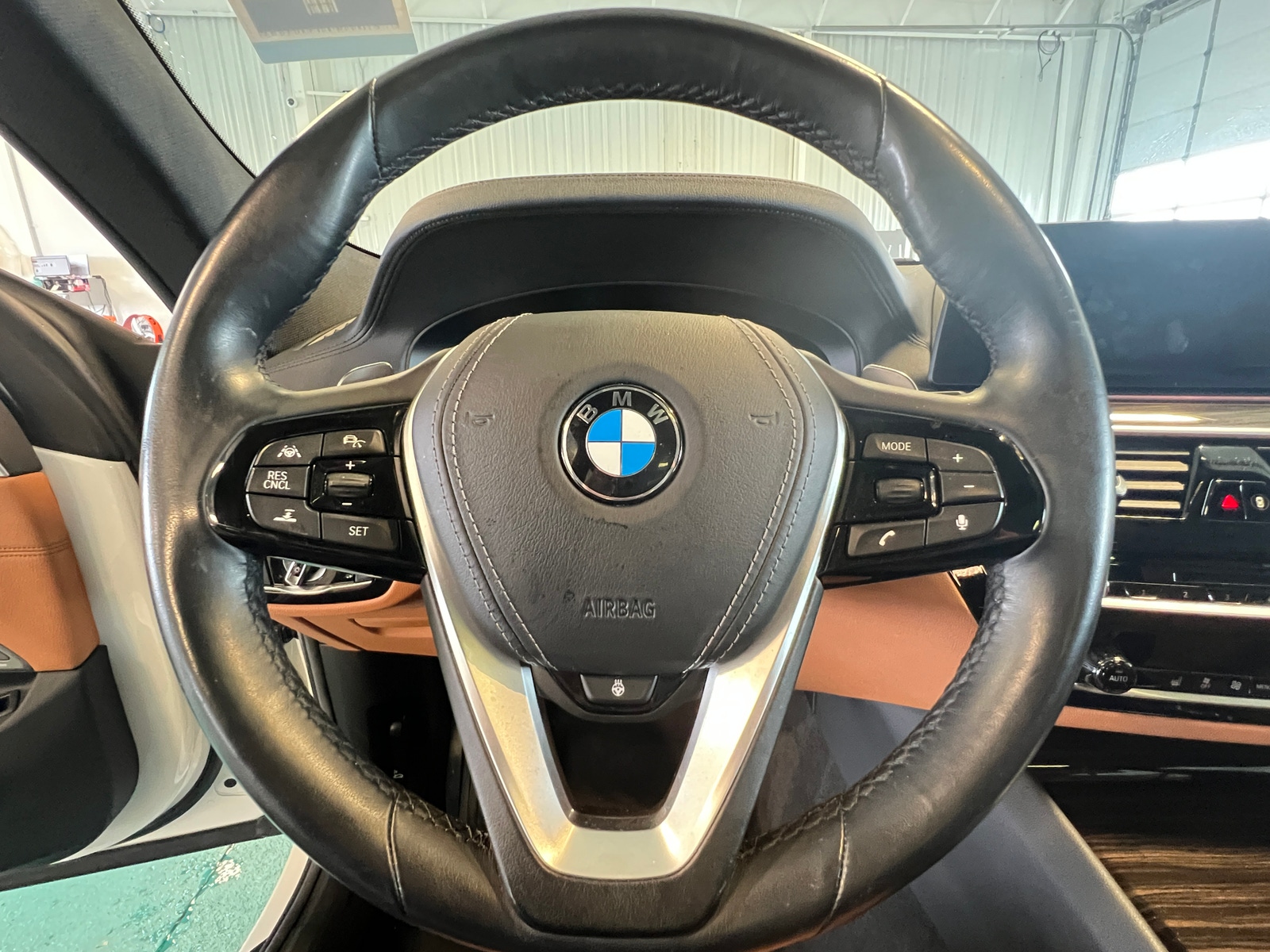 Thumbnail: 2018 BMW 6 Series - 4