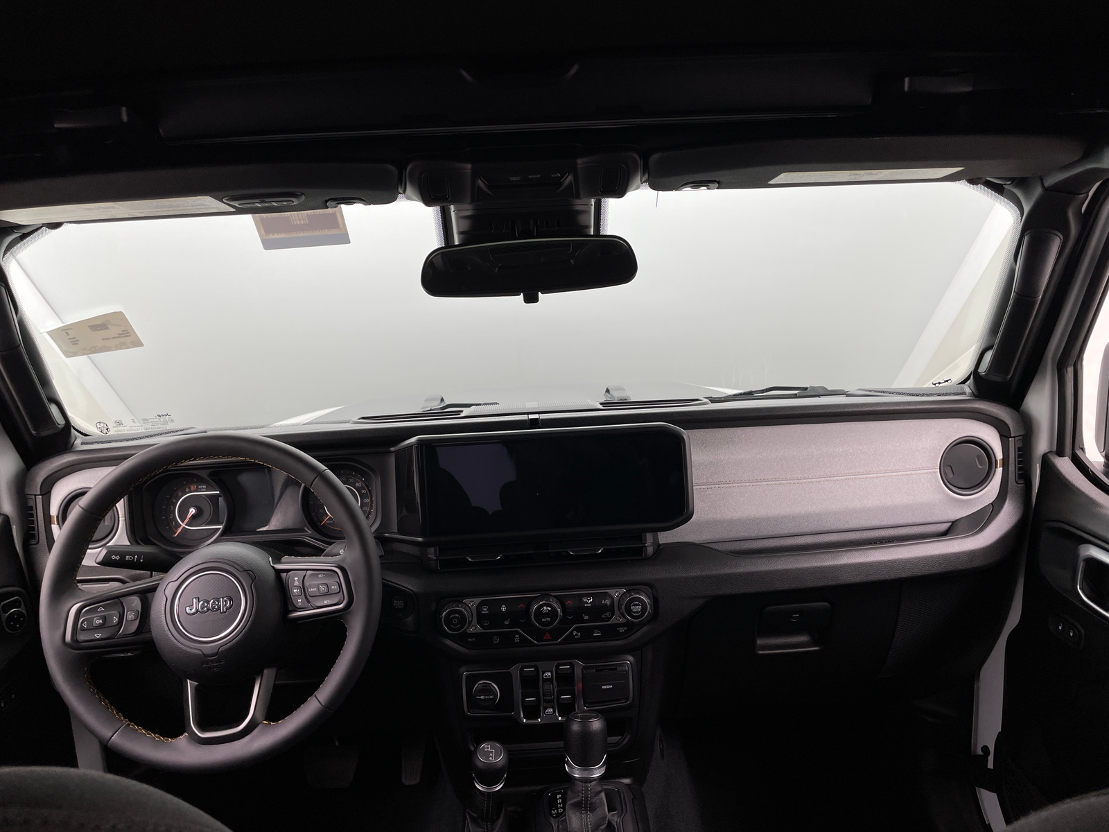 Thumbnail: 2024 Jeep Gladiator - 3