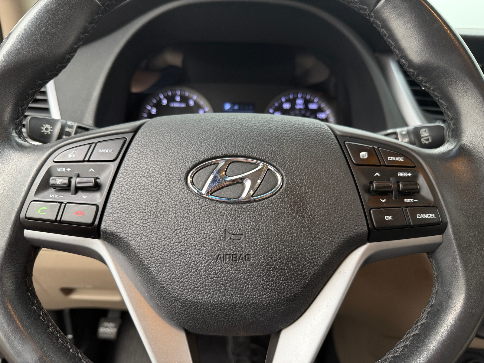 Thumbnail: 2017 Hyundai Tucson - 5