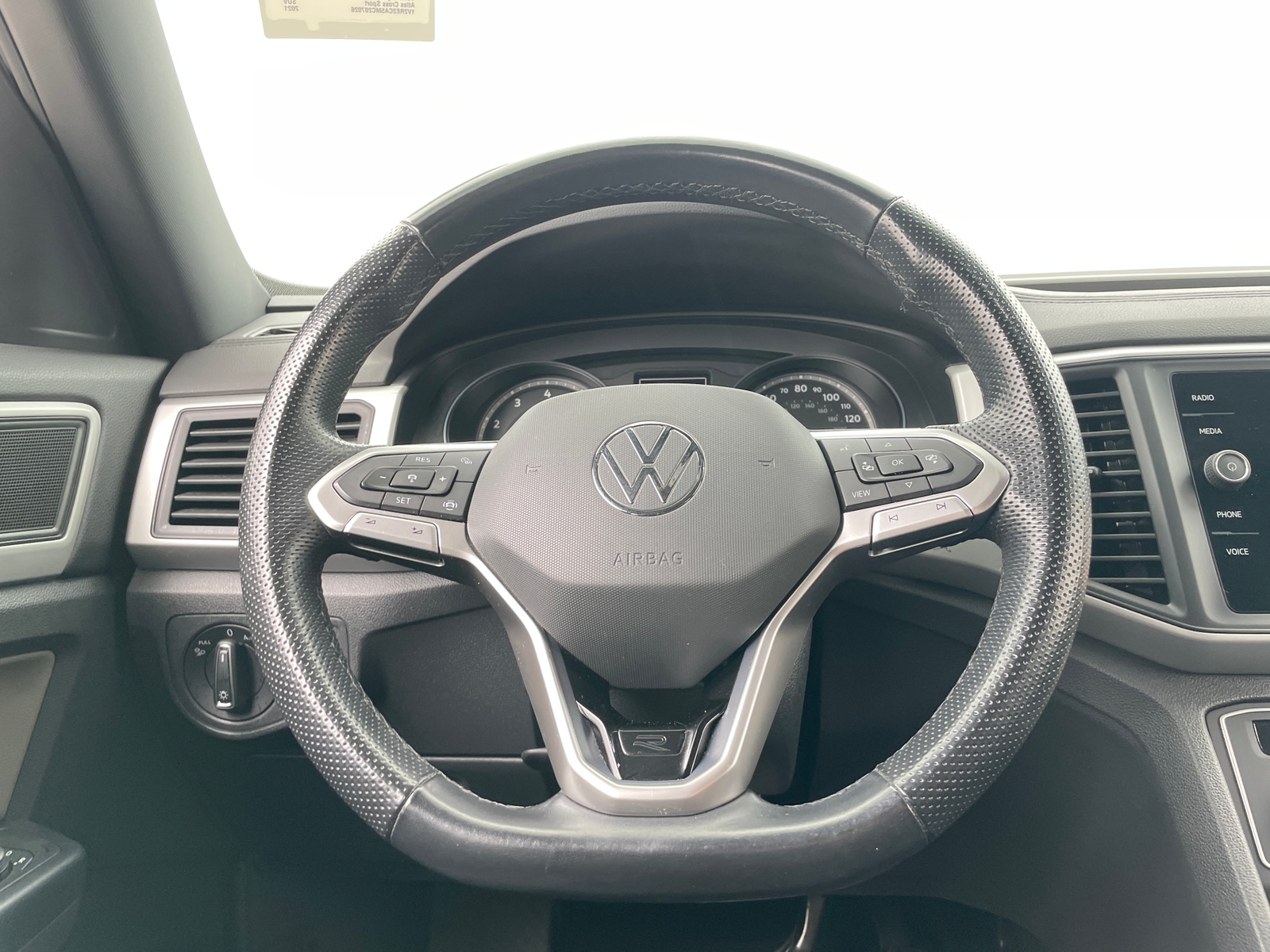 Thumbnail: 2021 Volkswagen Atlas - 4