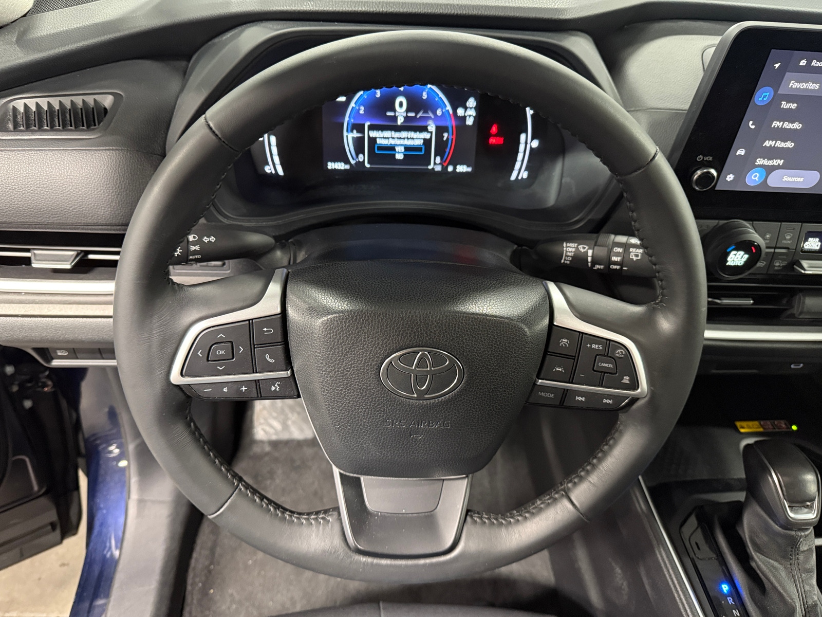 Thumbnail: 2024 Toyota Grand Highlander - 4