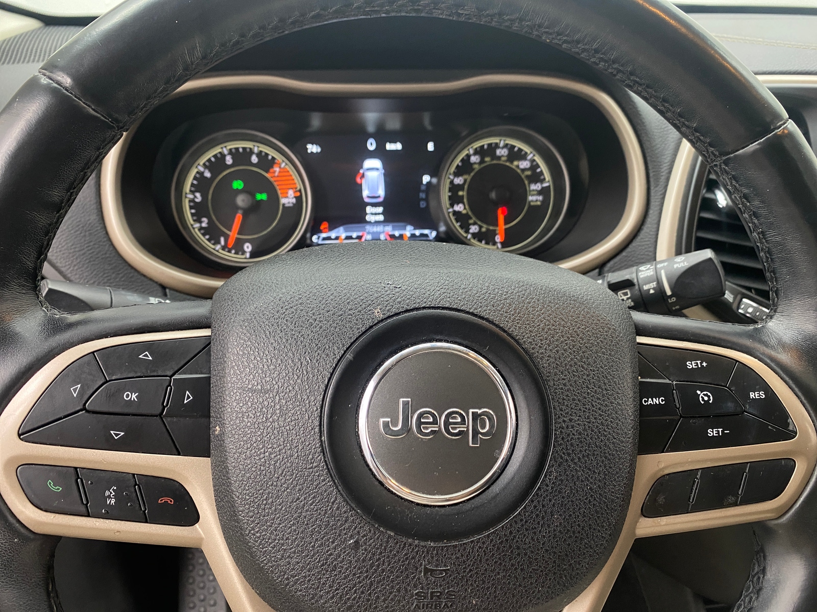 Thumbnail: 2017 Jeep Cherokee - 4